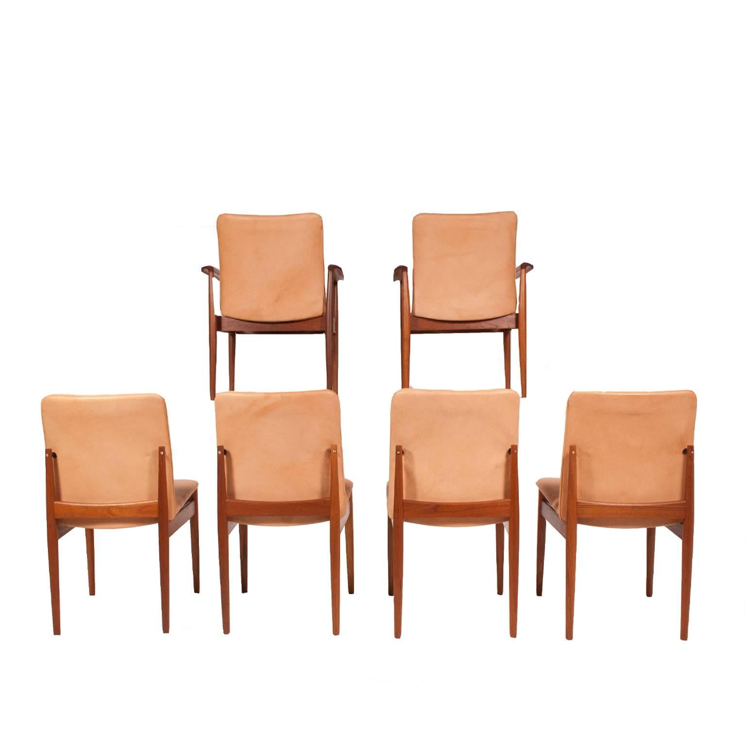 Scandinavian Modern Set of Six Finn Juhl Dining Chairs for France and Son