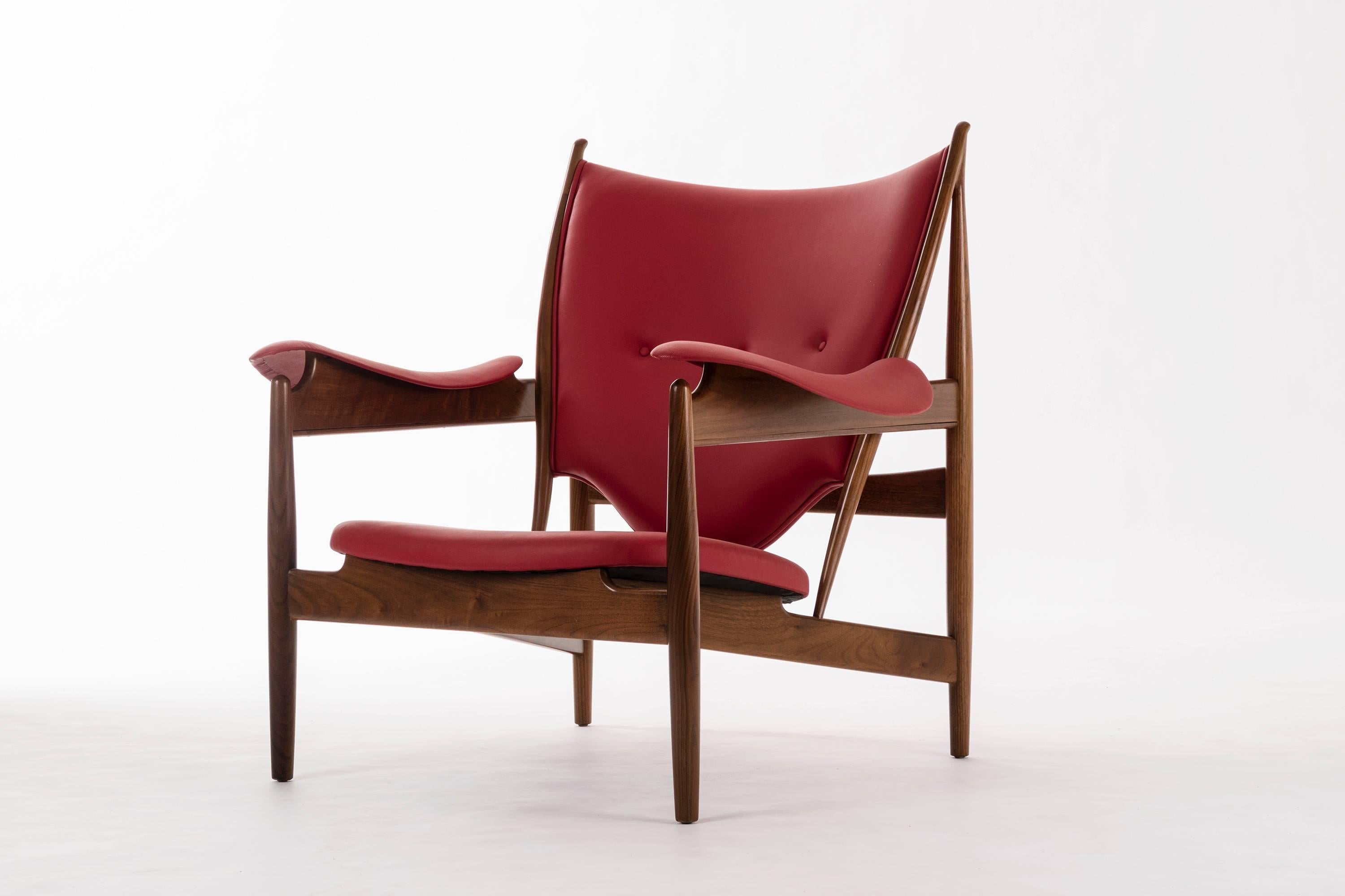 American Pair of Finn Juhl Chieftain Lounge Chairs