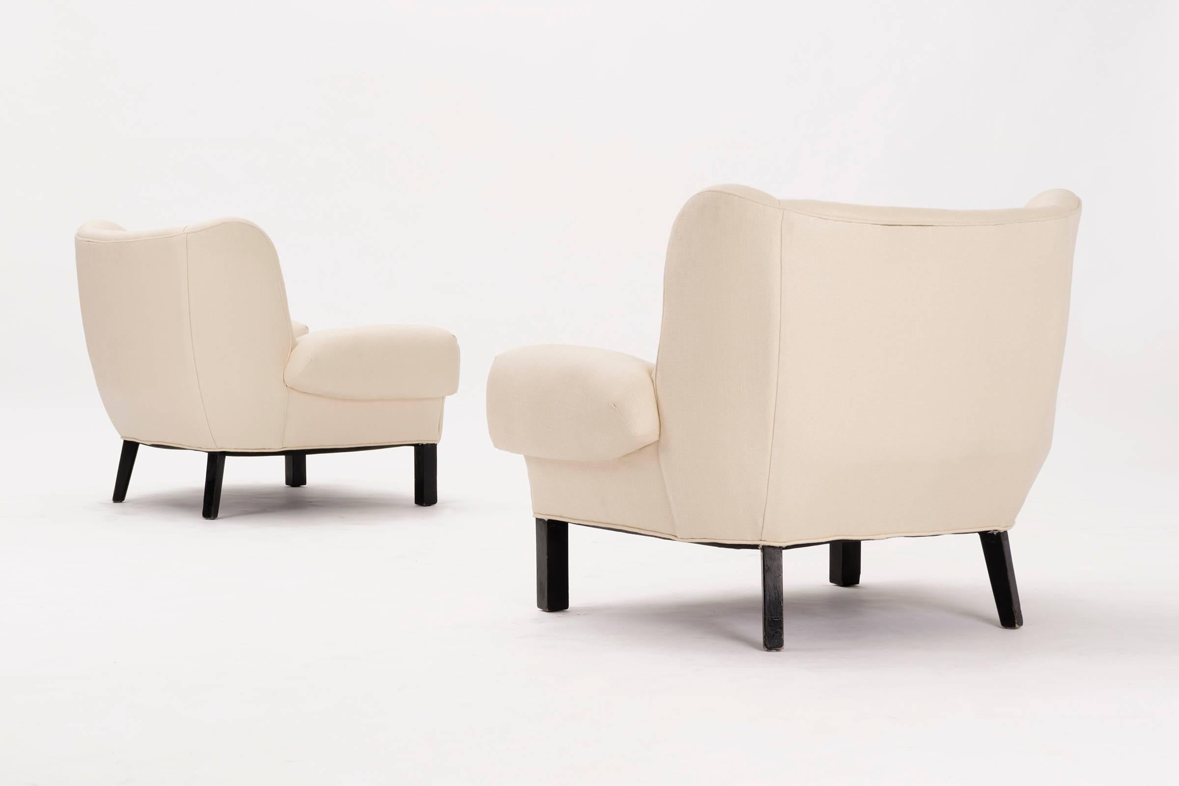 Mid-Century Modern Pair of Paul Laszlo Lounge Chairs