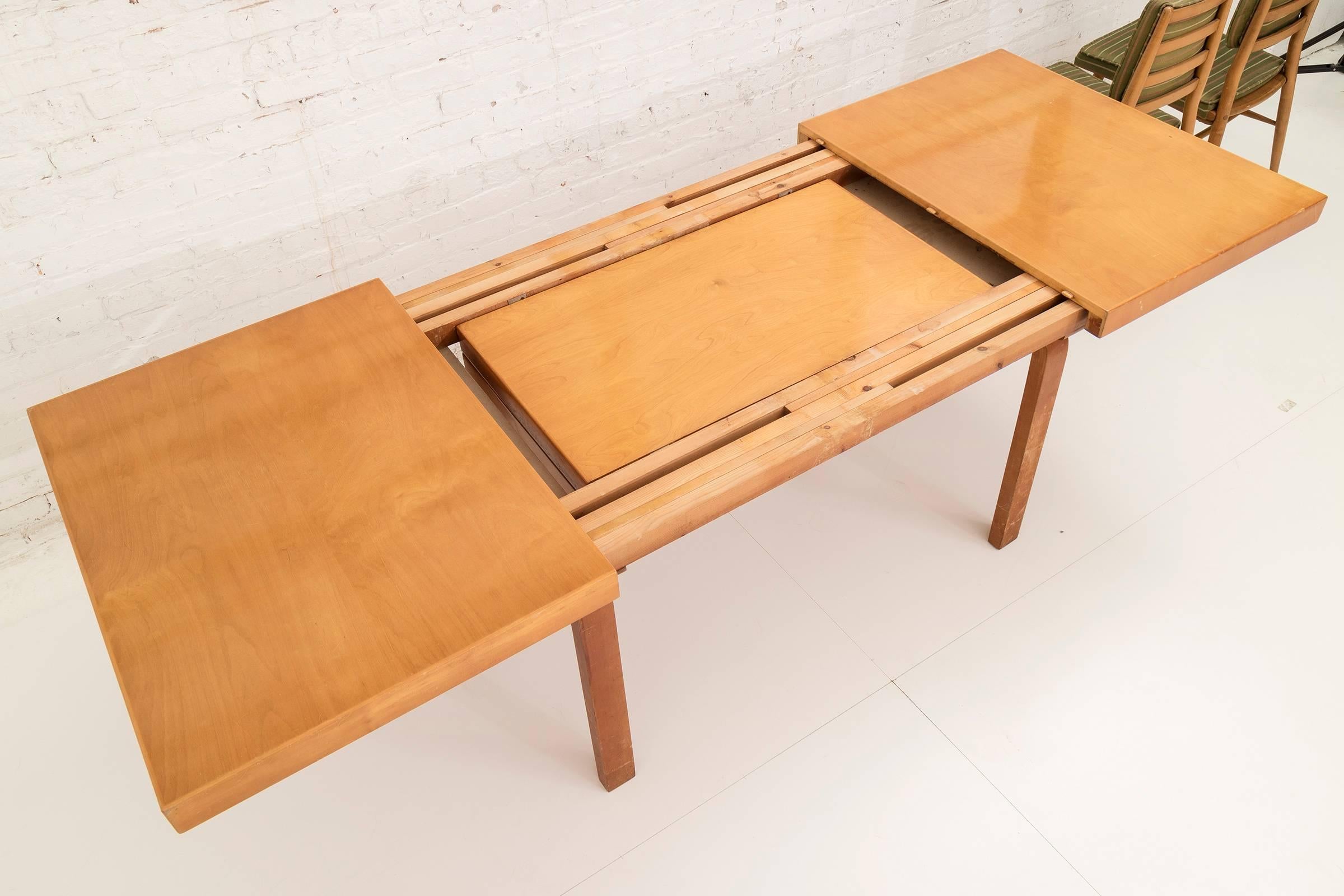 Alvar Aalto Dinning Table for Artek In Excellent Condition In Chicago, IL
