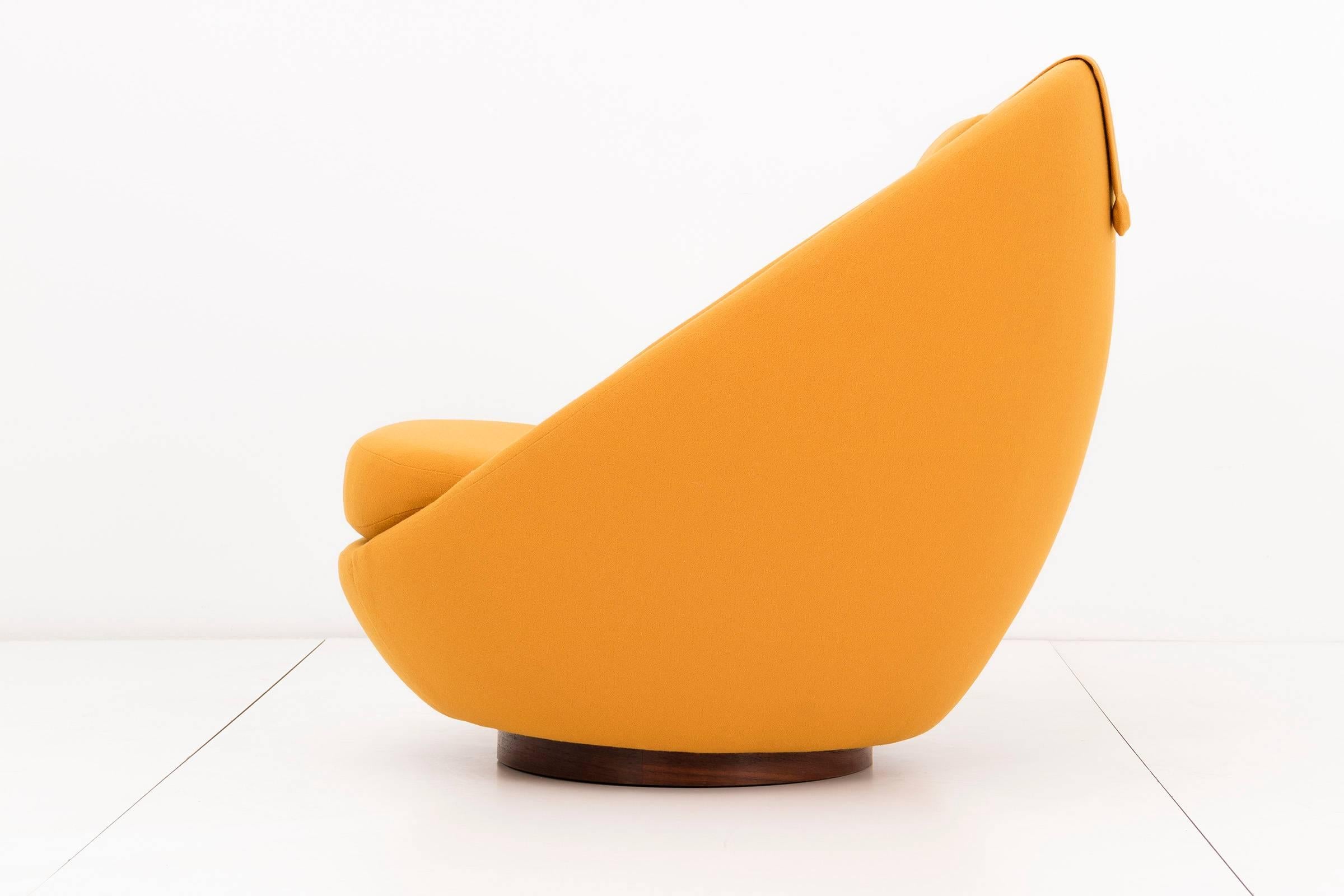 American Milo Baughman Egg Chair