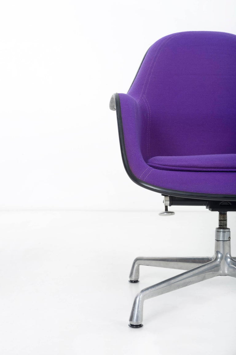 Purple Herman Miller Lounge Chair For Sale at 1stdibs