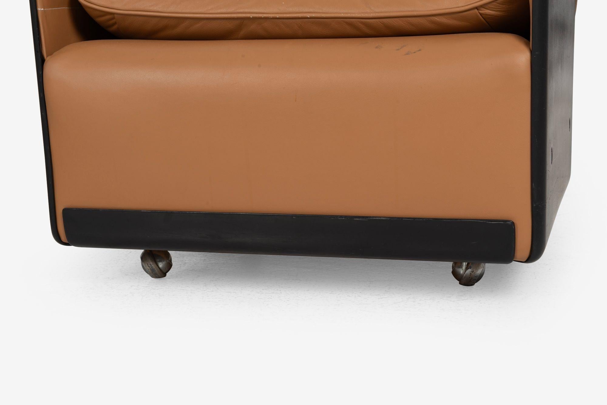 Paar Dieter Rams für Vitsoe 620 Sessel mit hoher Rückenlehne, cognacfarbenes Leder 1962 im Angebot 9
