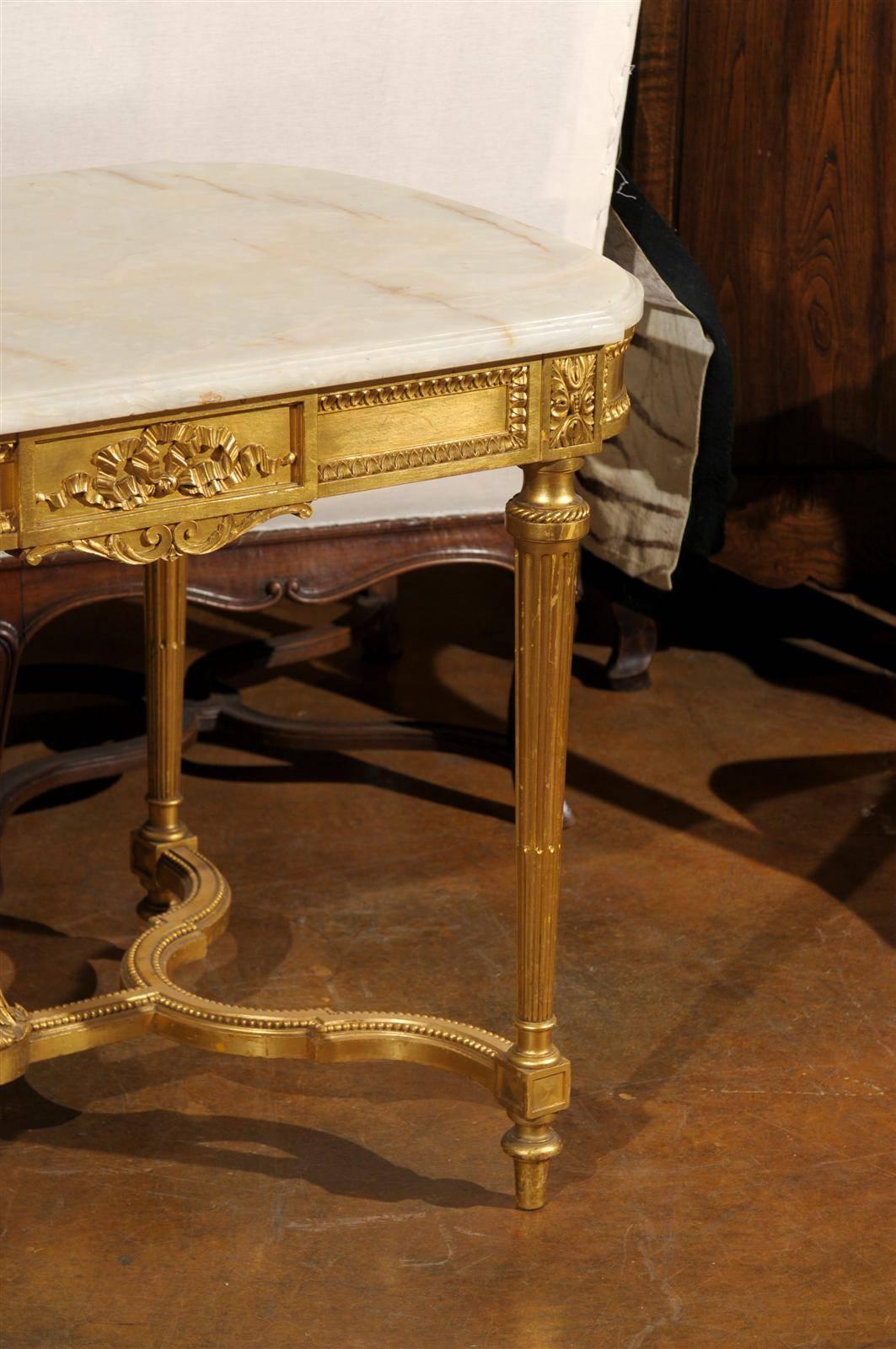 French 19th Century Louis XVI Style Onyx Top and Giltwood Center Table 5