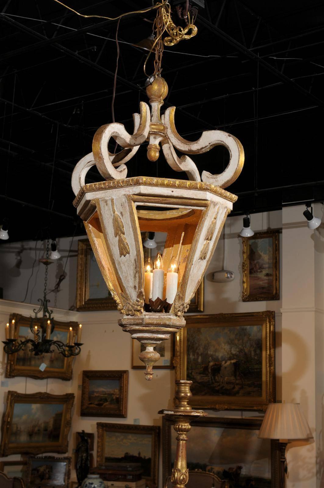  Italian Baroque Style 19th Century White and Gold Hanging Lanterns For Sale 1