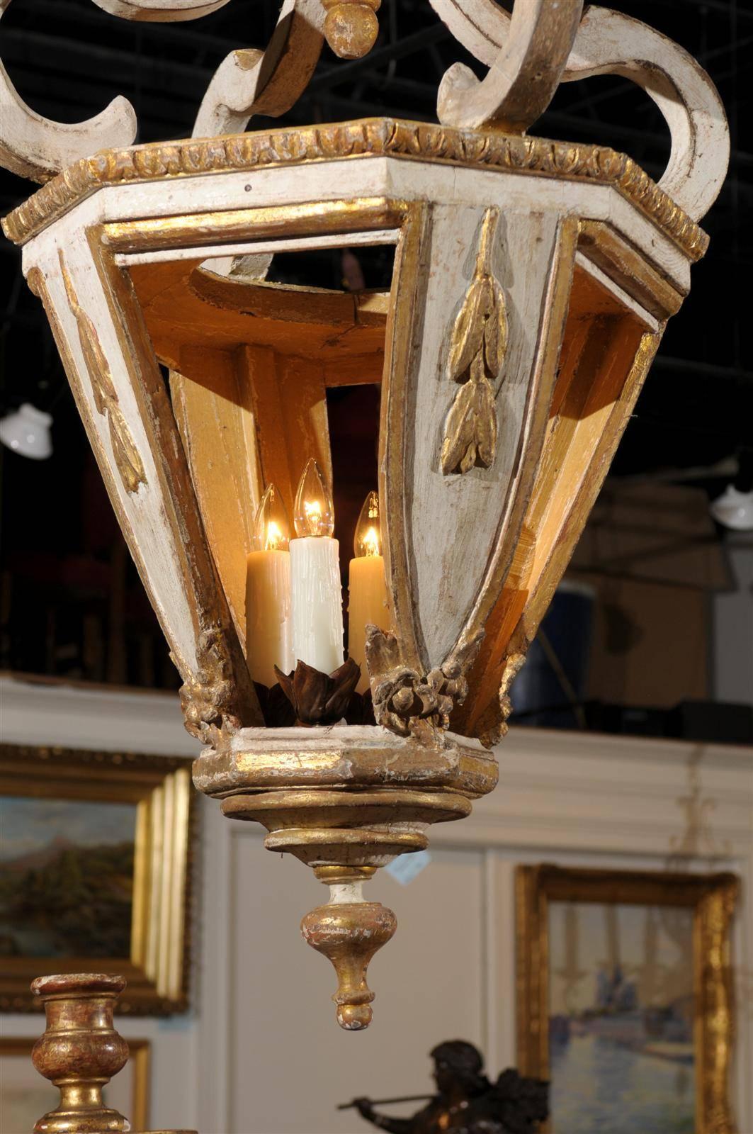  Italian Baroque Style 19th Century White and Gold Hanging Lanterns For Sale 3