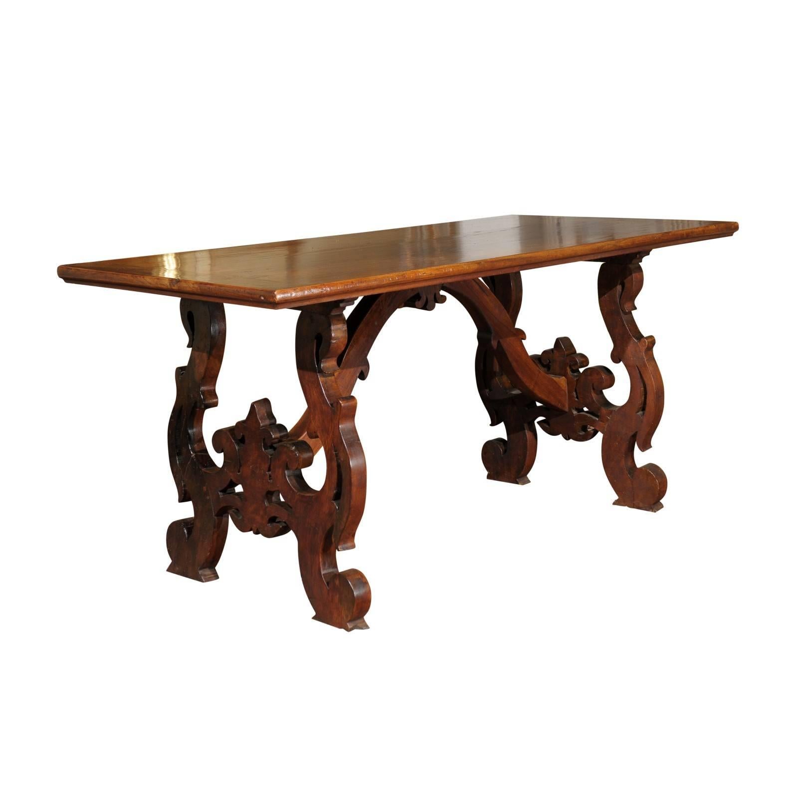 Italian 1820s Baroque Style Walnut Dining Table with Lyre-Shaped Legs
