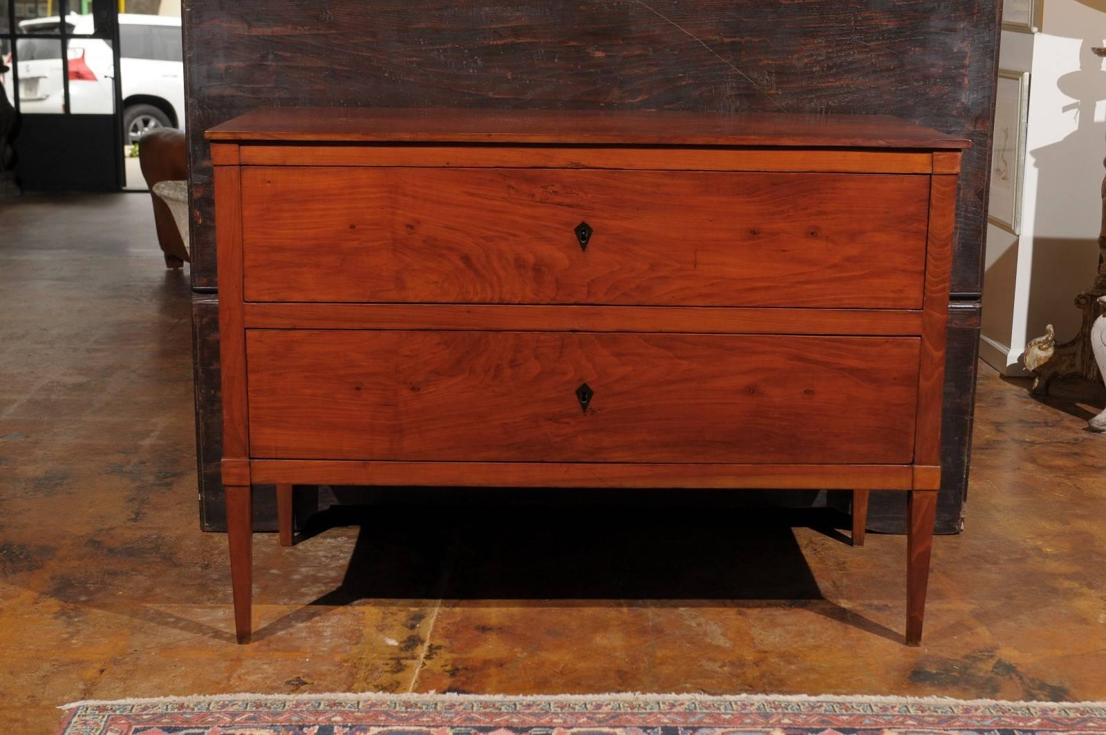 Italian 1890s Neoclassical Style Fruitwood Commode with Inlaid Escutcheons In Excellent Condition In Atlanta, GA