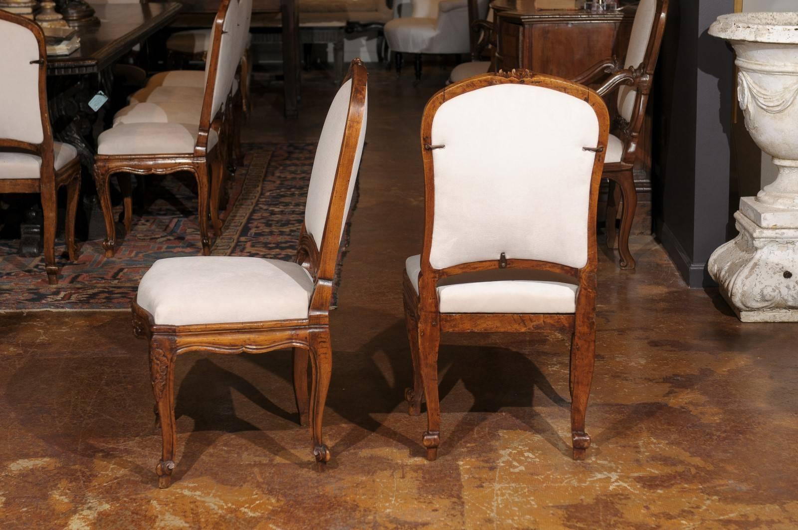 Carved Set of 12 Italian Louis XV Style Upholstered Chairs with Rocailles, circa 1880