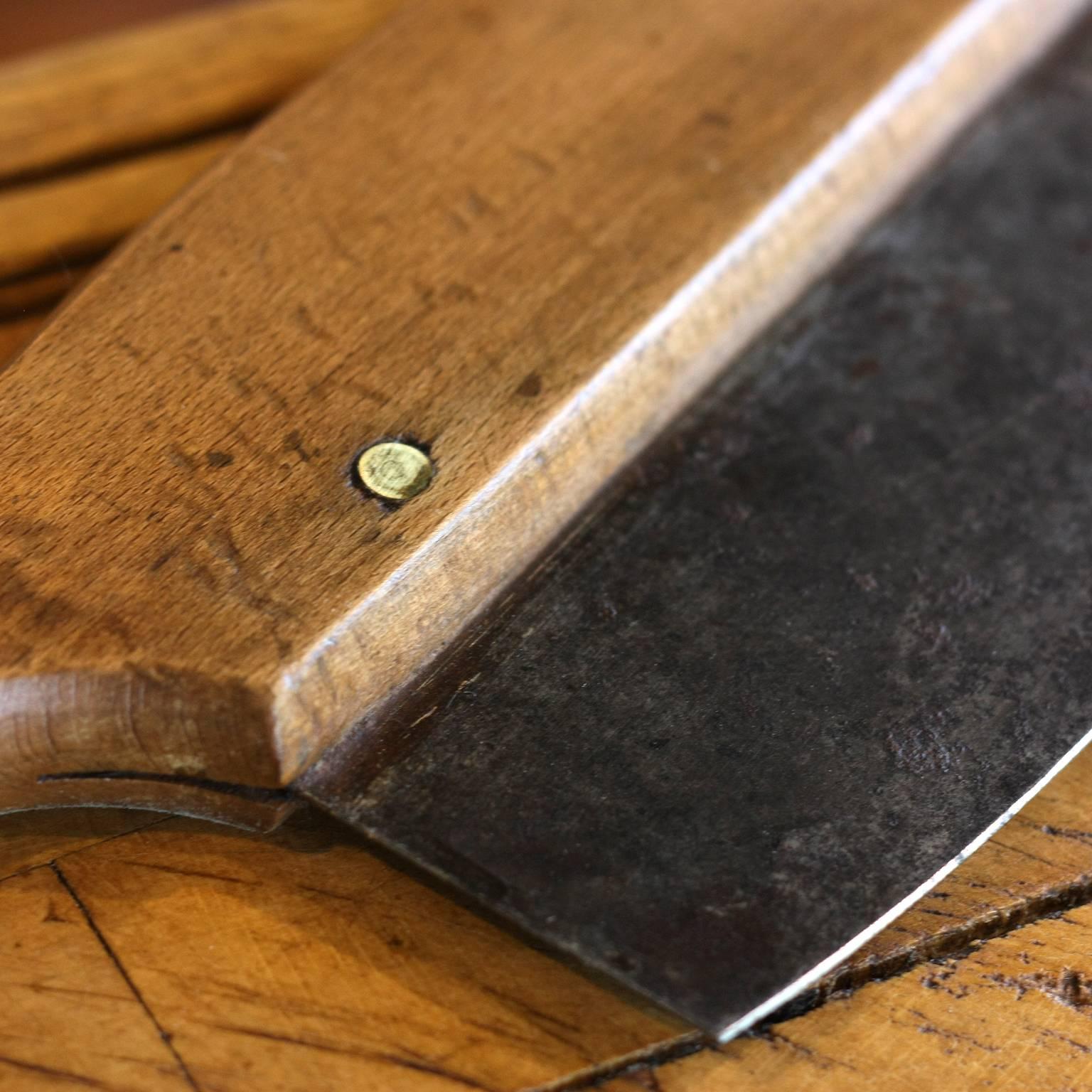 Petite English Cheese Chopping Block with Its Knife from the 19th Century 1