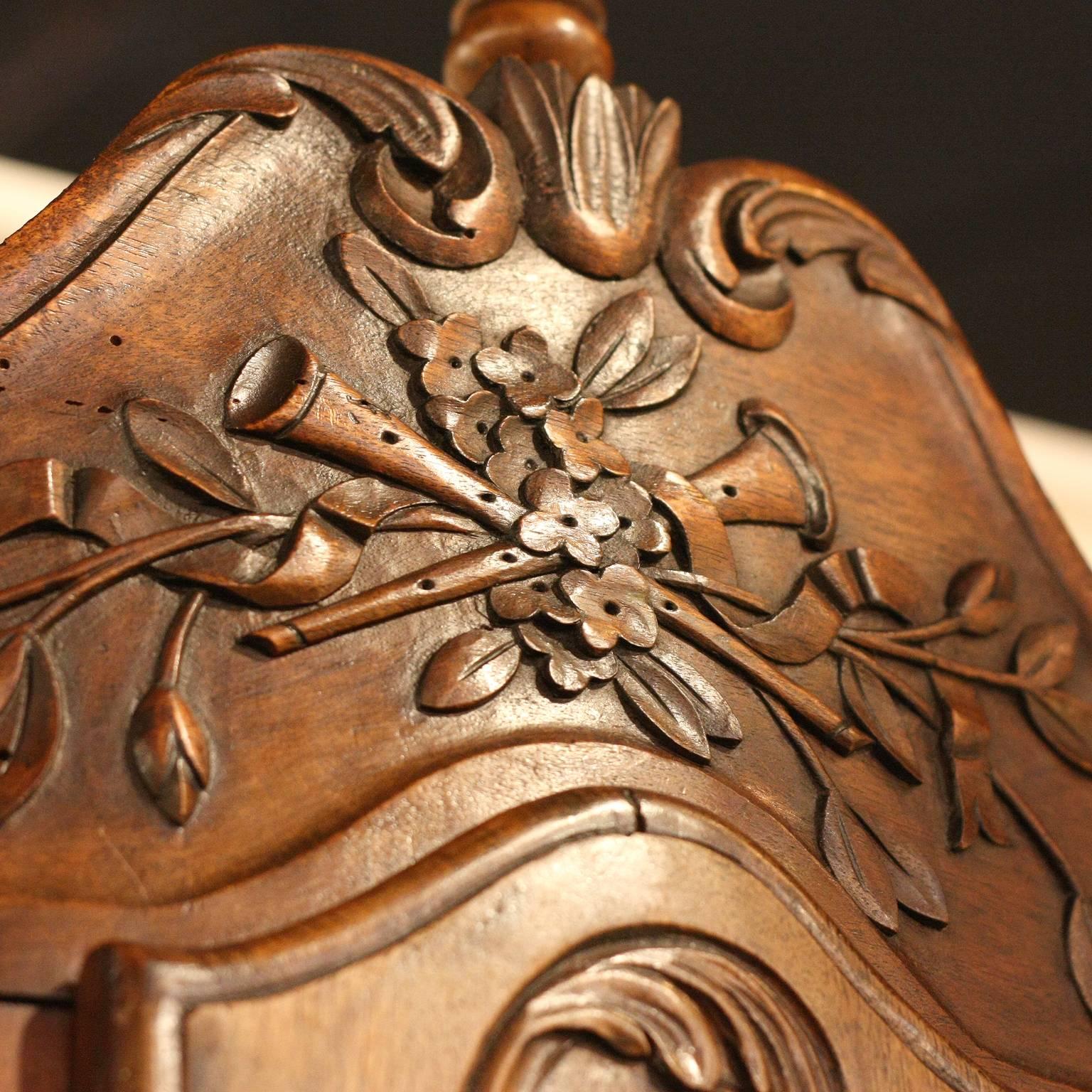 Mid-19th Century French Walnut Panetiere with Key 4