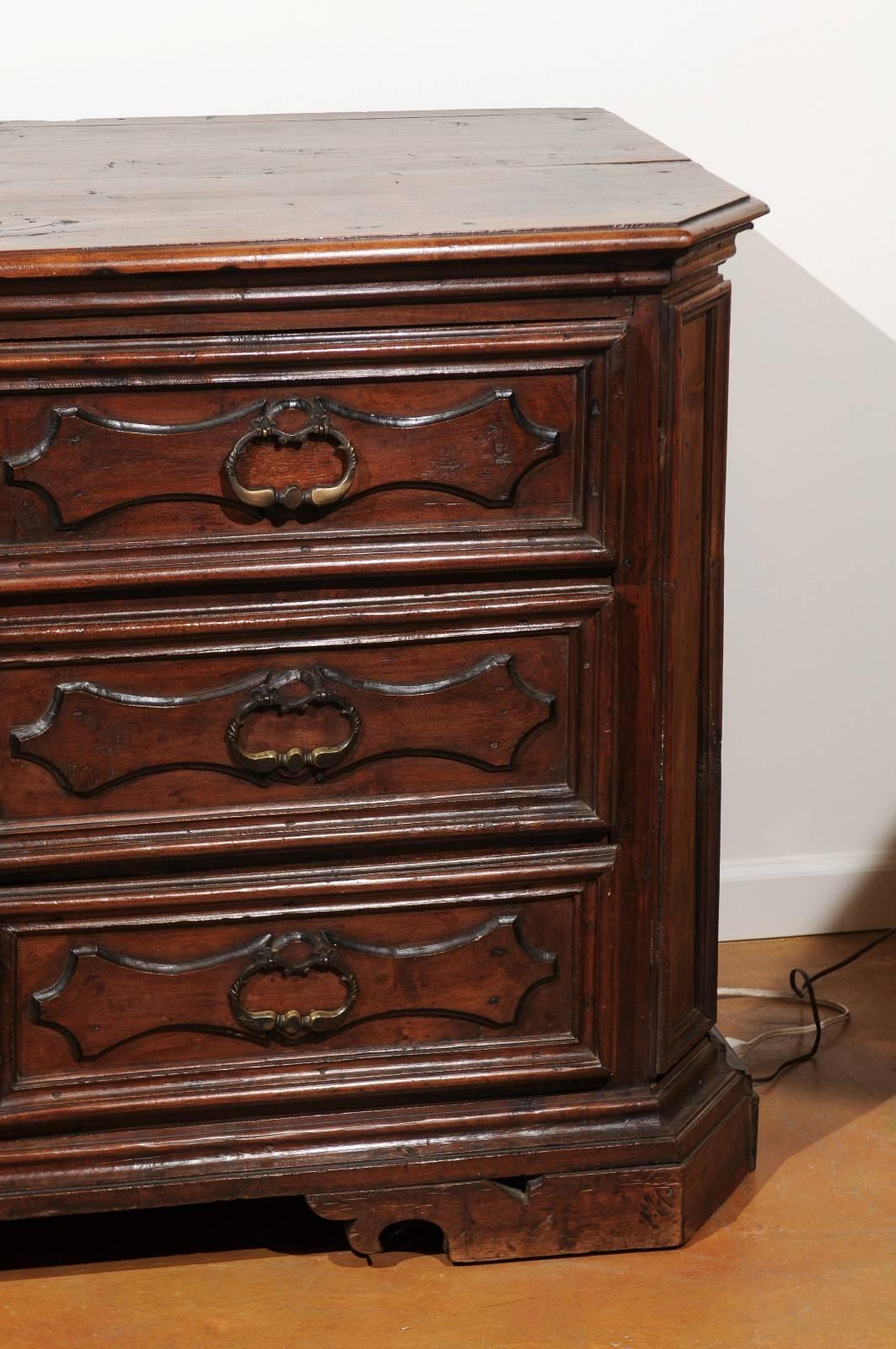 19th Century Italian 1850s Walnut Three-Drawer Commode with Cartouches and Diamond Motifs