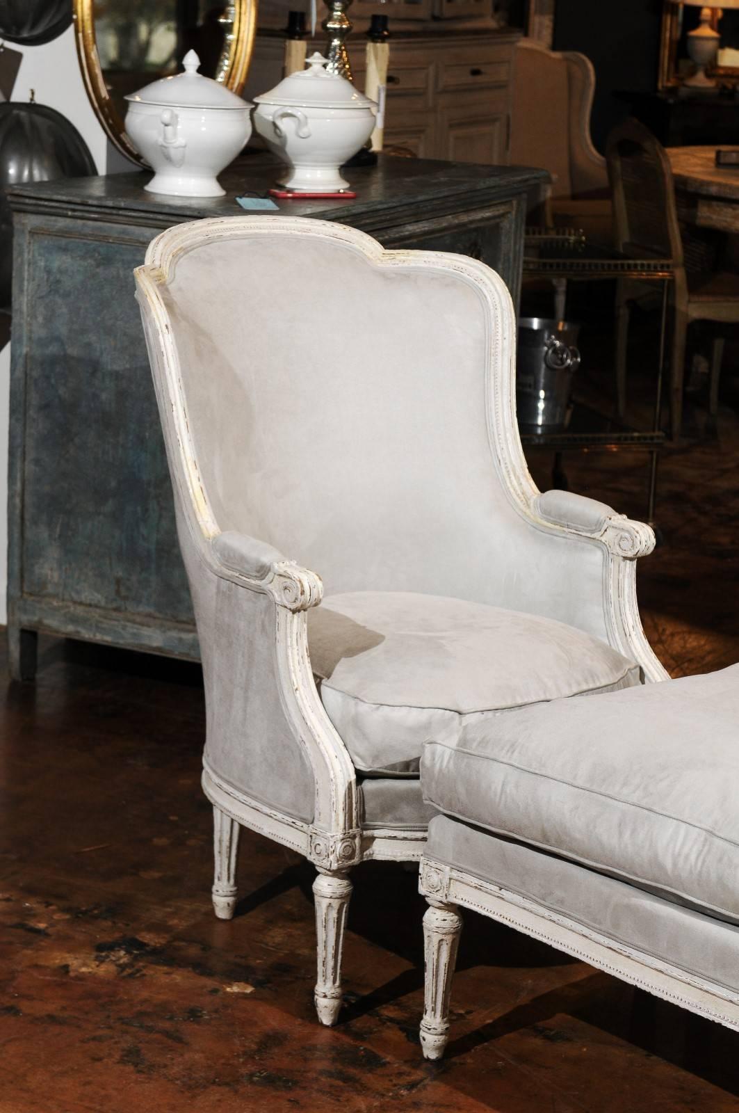 French 1880s Louis XVI Style Painted Duchesse Brisée with Light Grey Upholstery 2