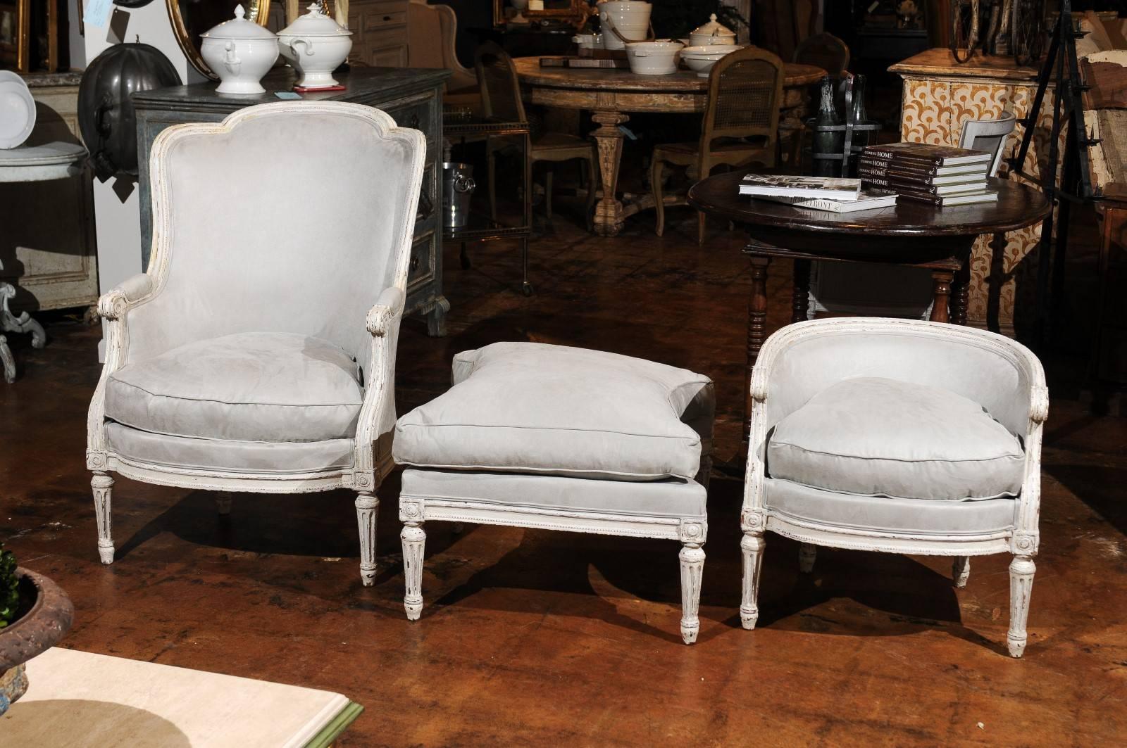 French 1880s Louis XVI Style Painted Duchesse Brisée with Light Grey Upholstery 3