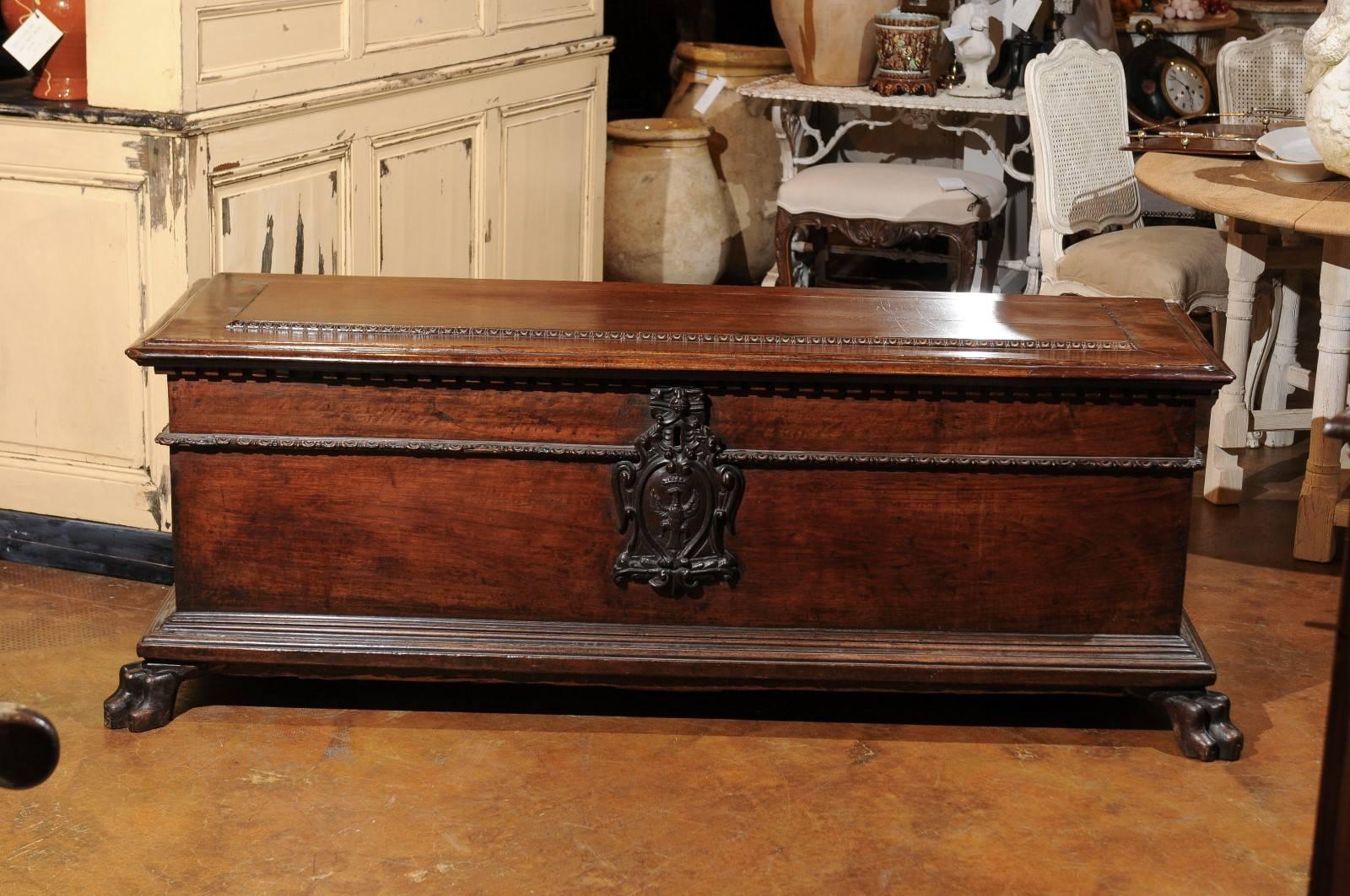 Italian Early 19th Century Wooden Cassone Chest with Family Crest and Paw Feet 3