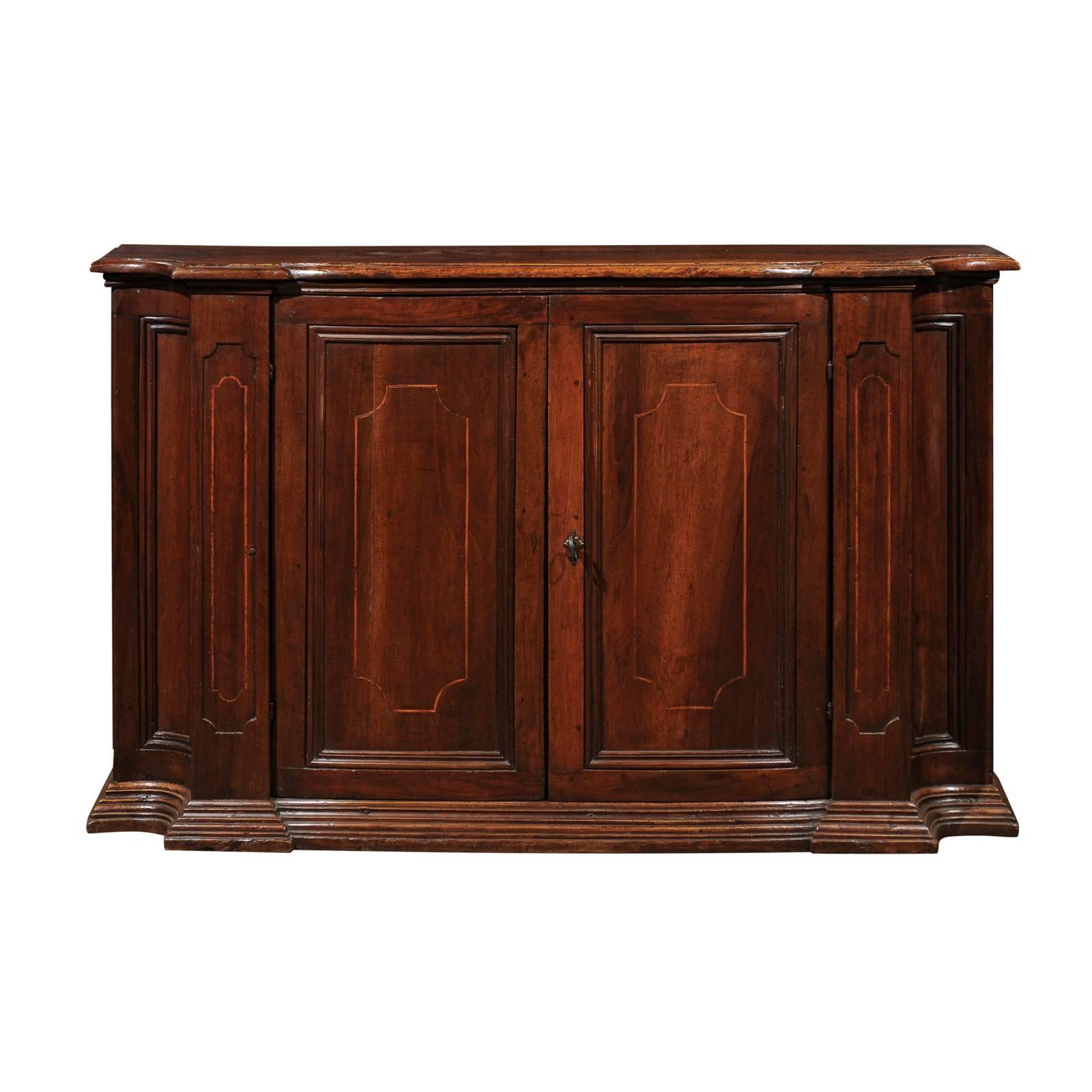 Italian 1880s Mahogany Buffet with Banded Inlay, Curved Sides and Molded Plinth