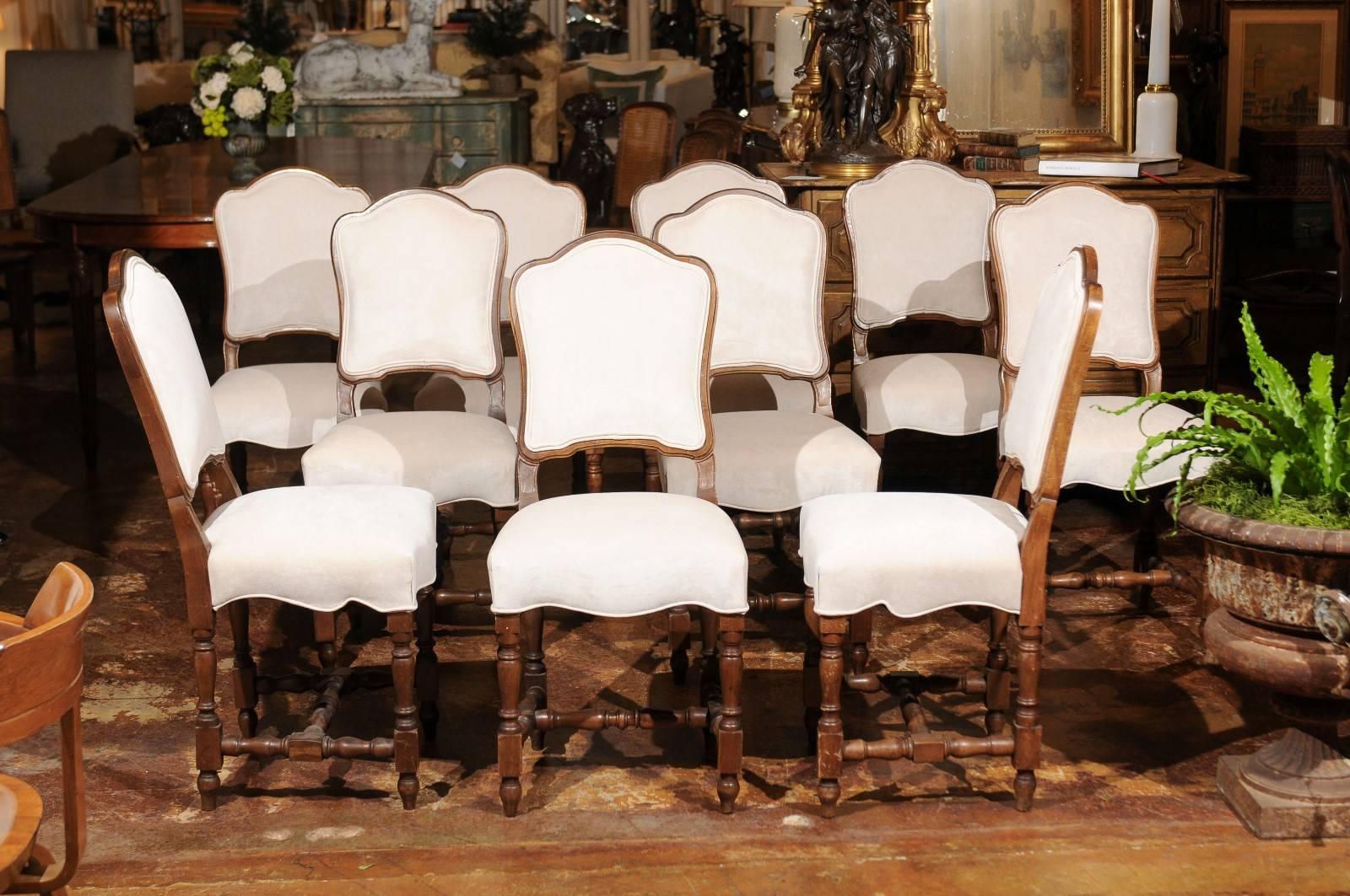 Walnut Set of Ten French Chaises à La Reine with Turned Legs with New Upholstery, 1880s