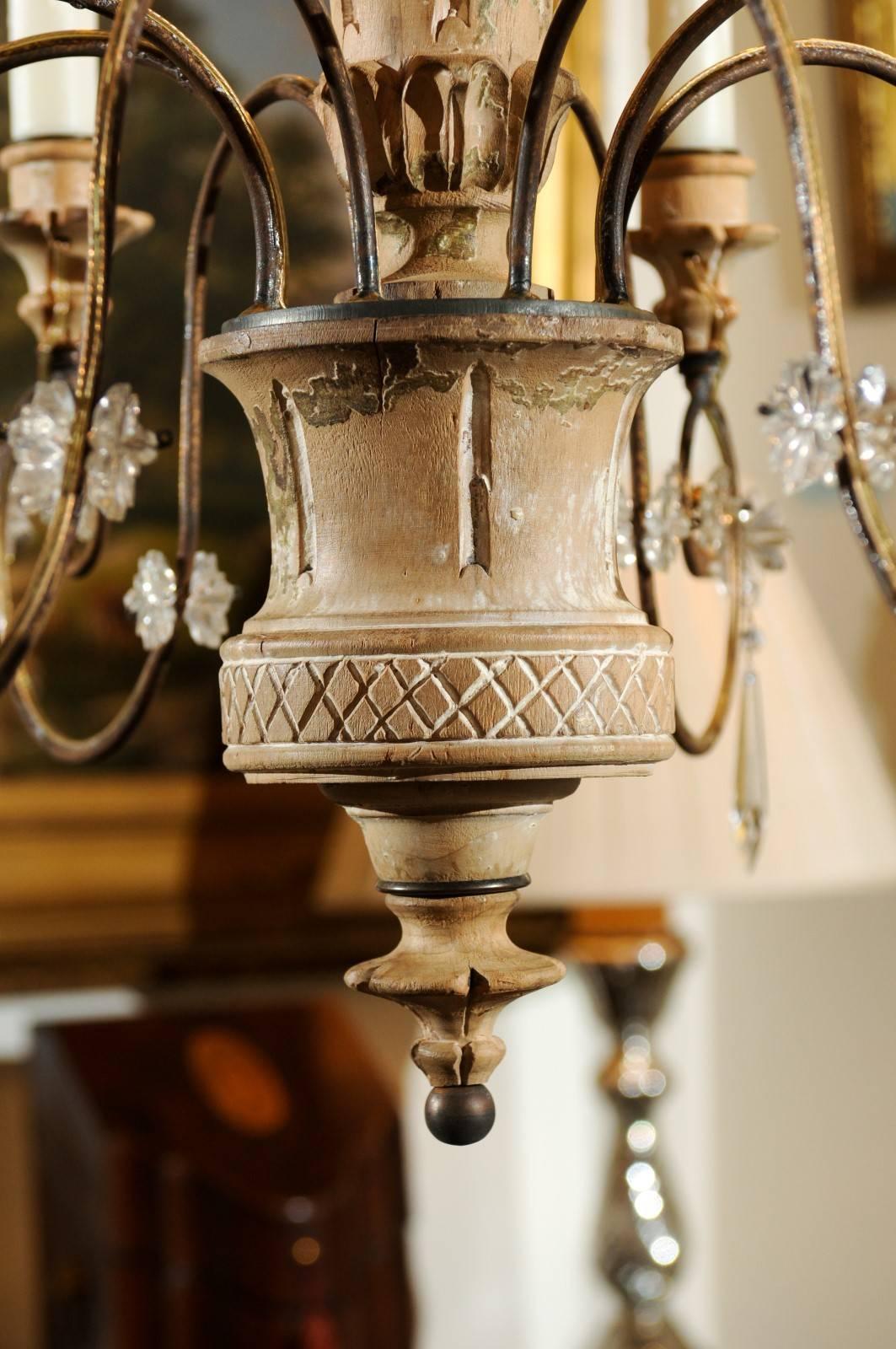 Italian Eight-Light Carved Wood and Gilt Metal Chandelier with Central Column 3