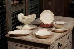 Early 19th Century 20-Piece Wedgwood Seashell and Seaweed Set, Maker Marked