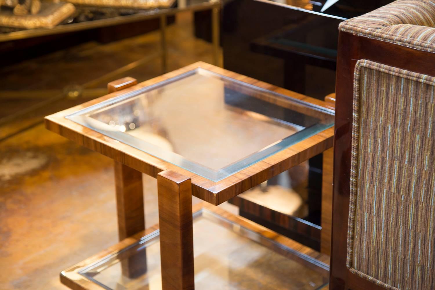 Pair of Contemporary Two-Tiered Light Walnut End Tables with Glass Top and Shelf In Excellent Condition In Atlanta, GA