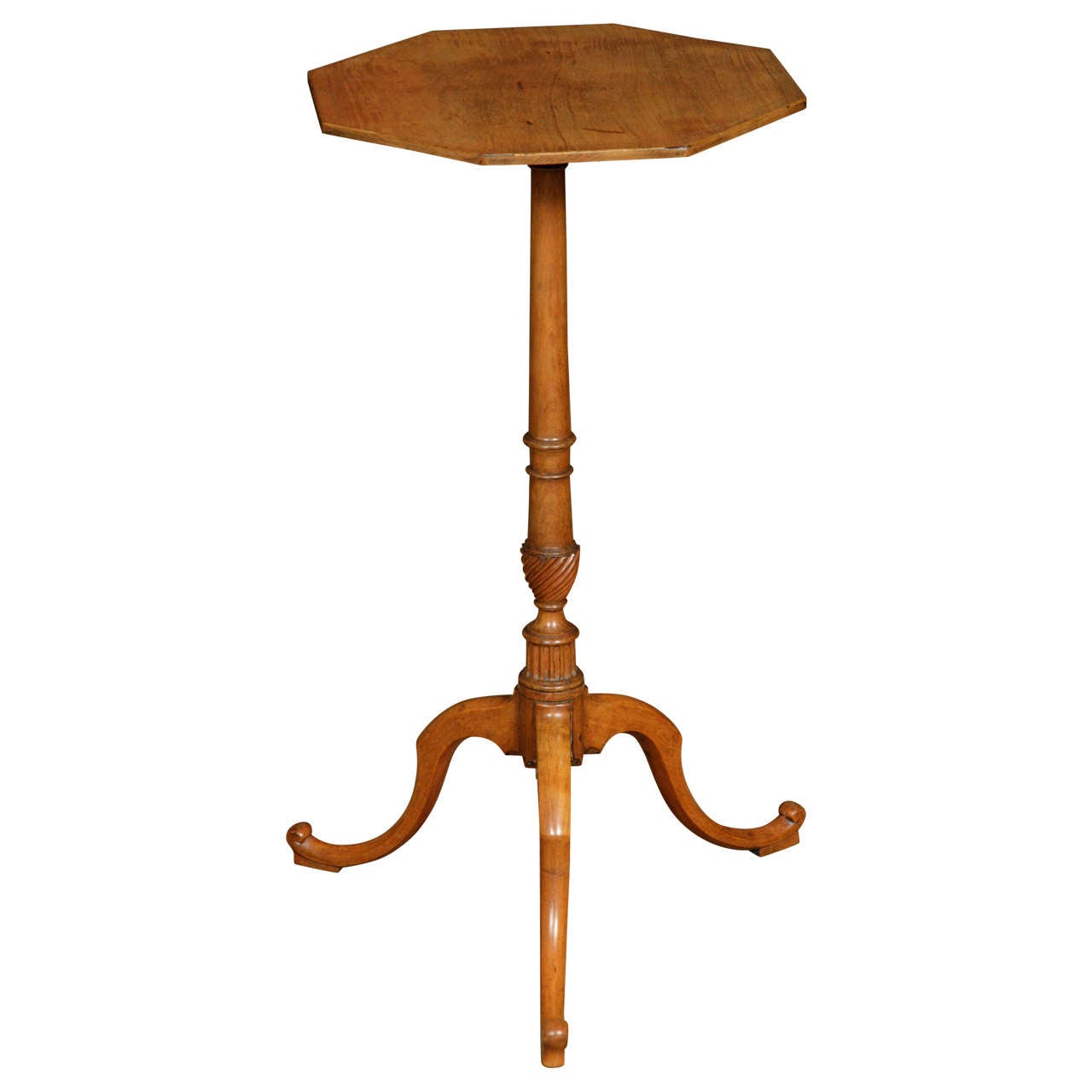 Table d'appoint à trois pieds en bois de satin du XVIIIe siècle