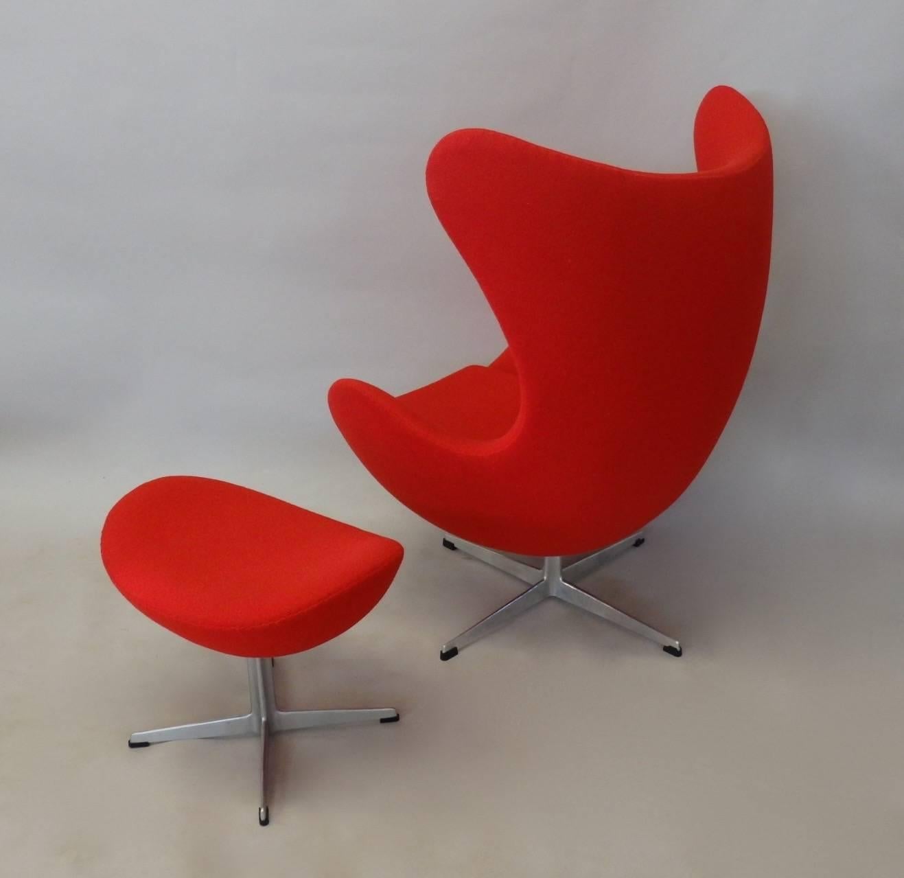 red egg chair