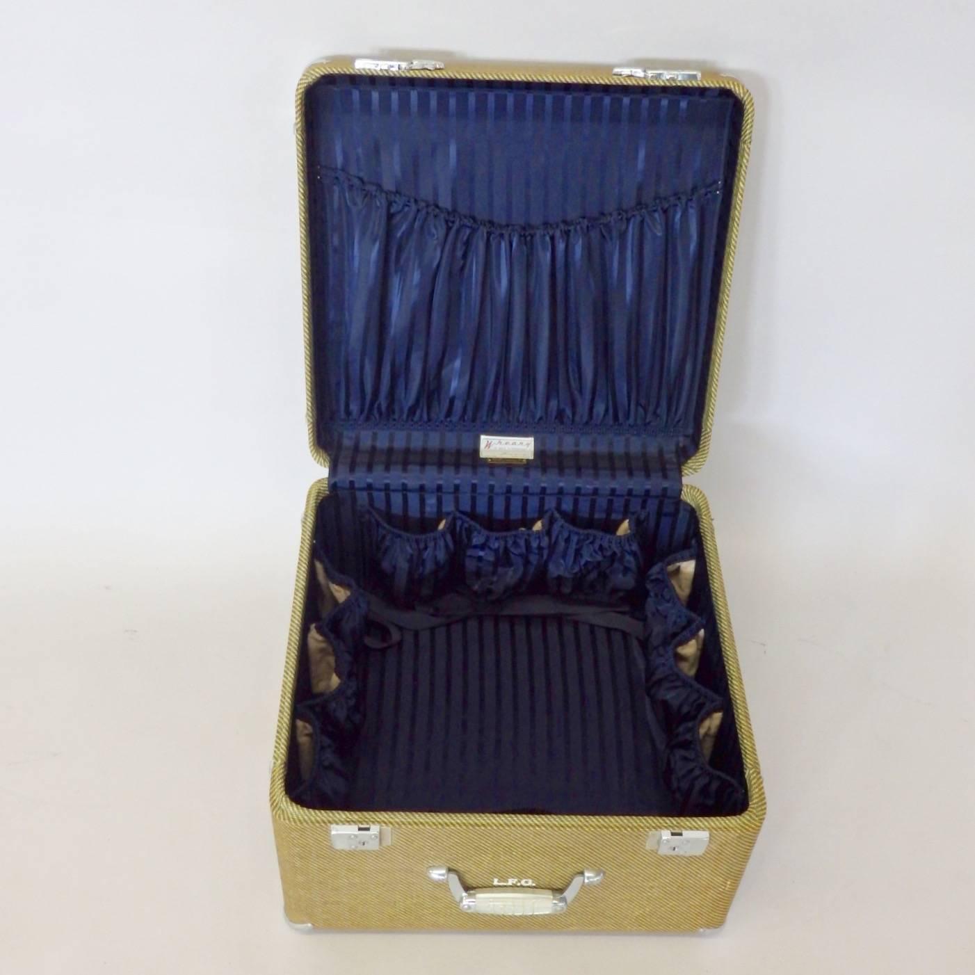Set of Art Deco Luggage Pair of Suitcases 1
