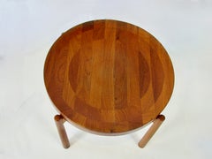 Jens Harald Quistgaard, Danemark : table d'appoint en teck avec plateau inversé