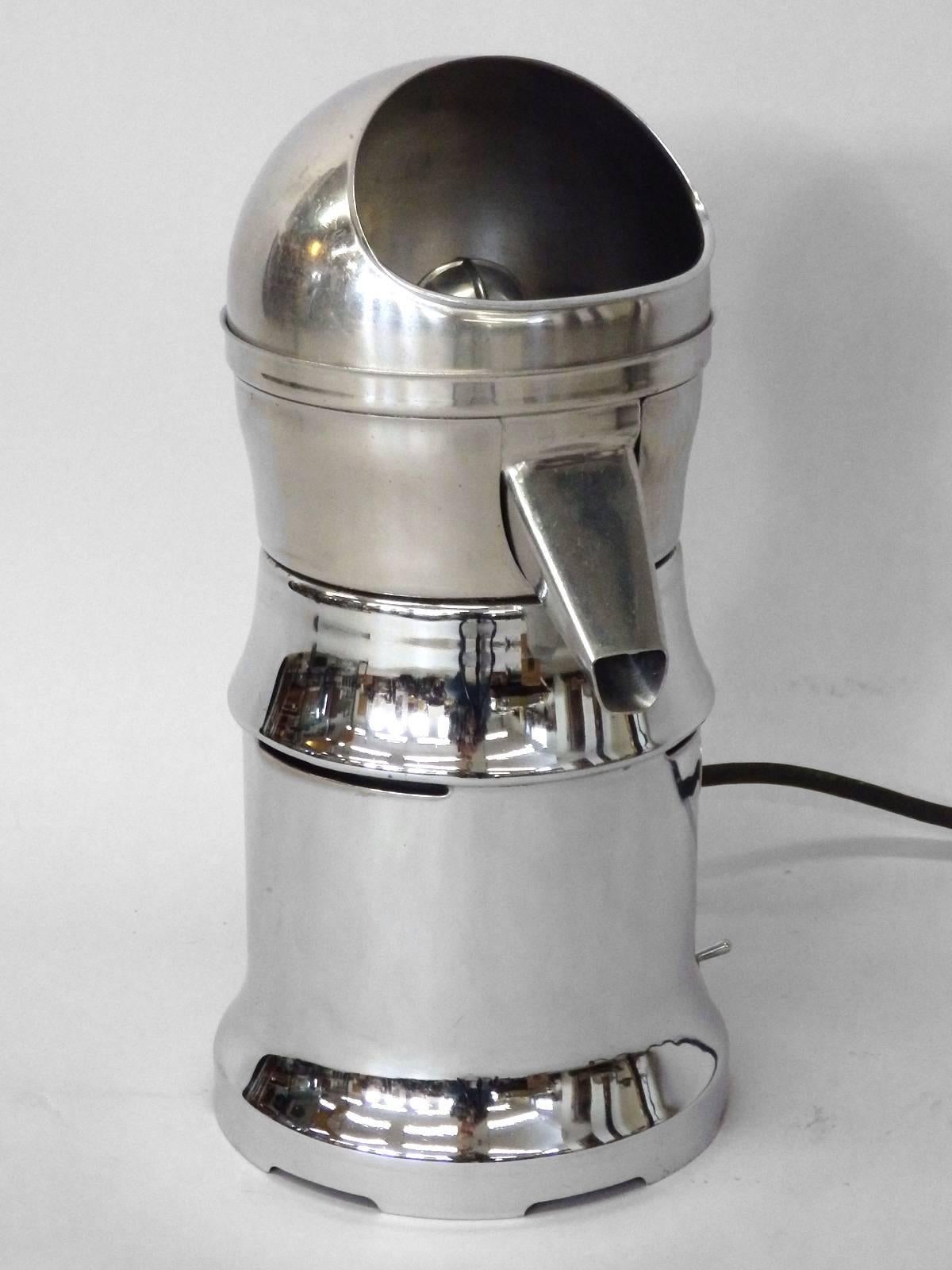 Chrome finish Art Deco countertop Industrial juicer, Sunkist Growers, Los Angeles Ca.
Excellent condition , works properly .