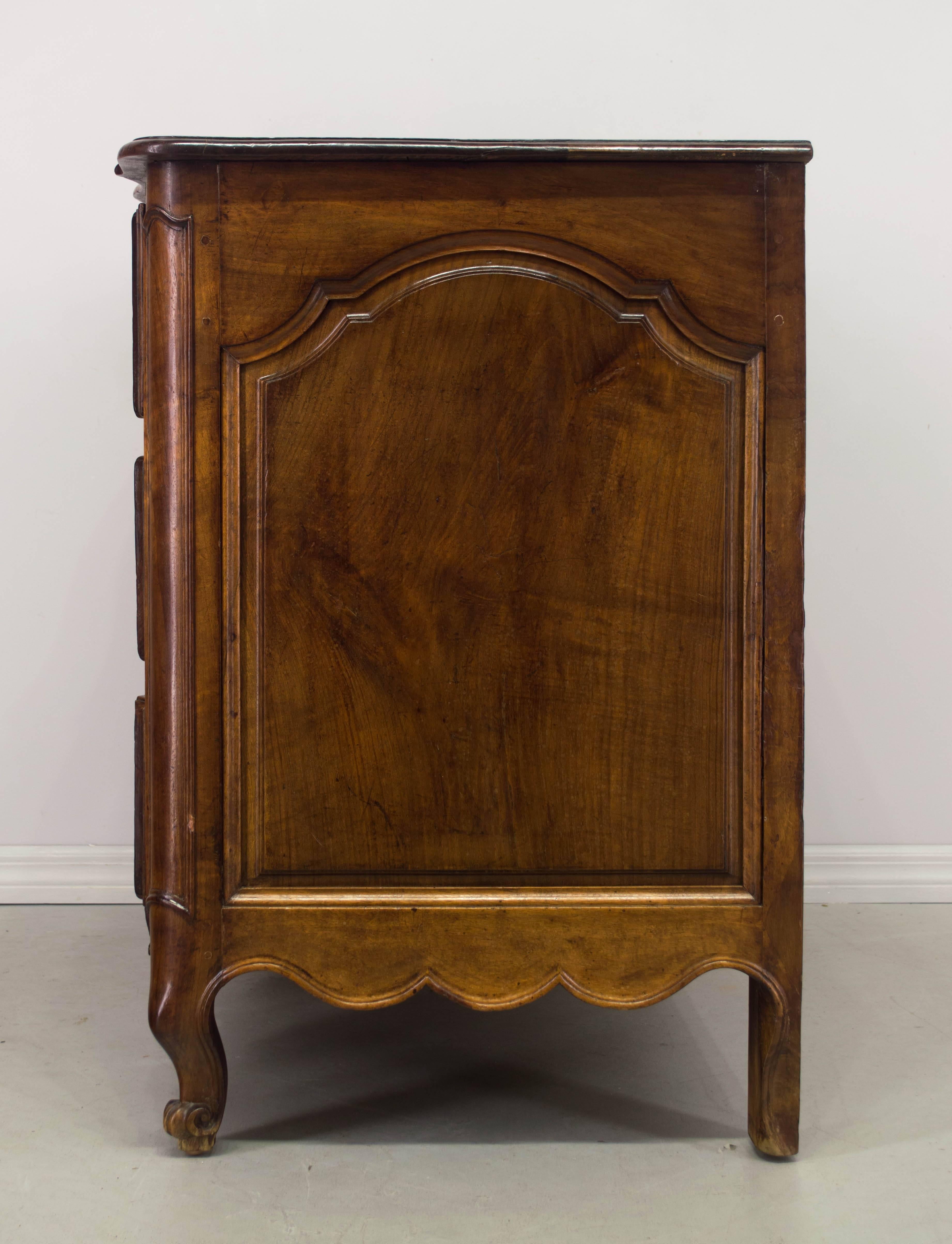 18th Century and Earlier 18th Century Louis XV Arbalette Commode