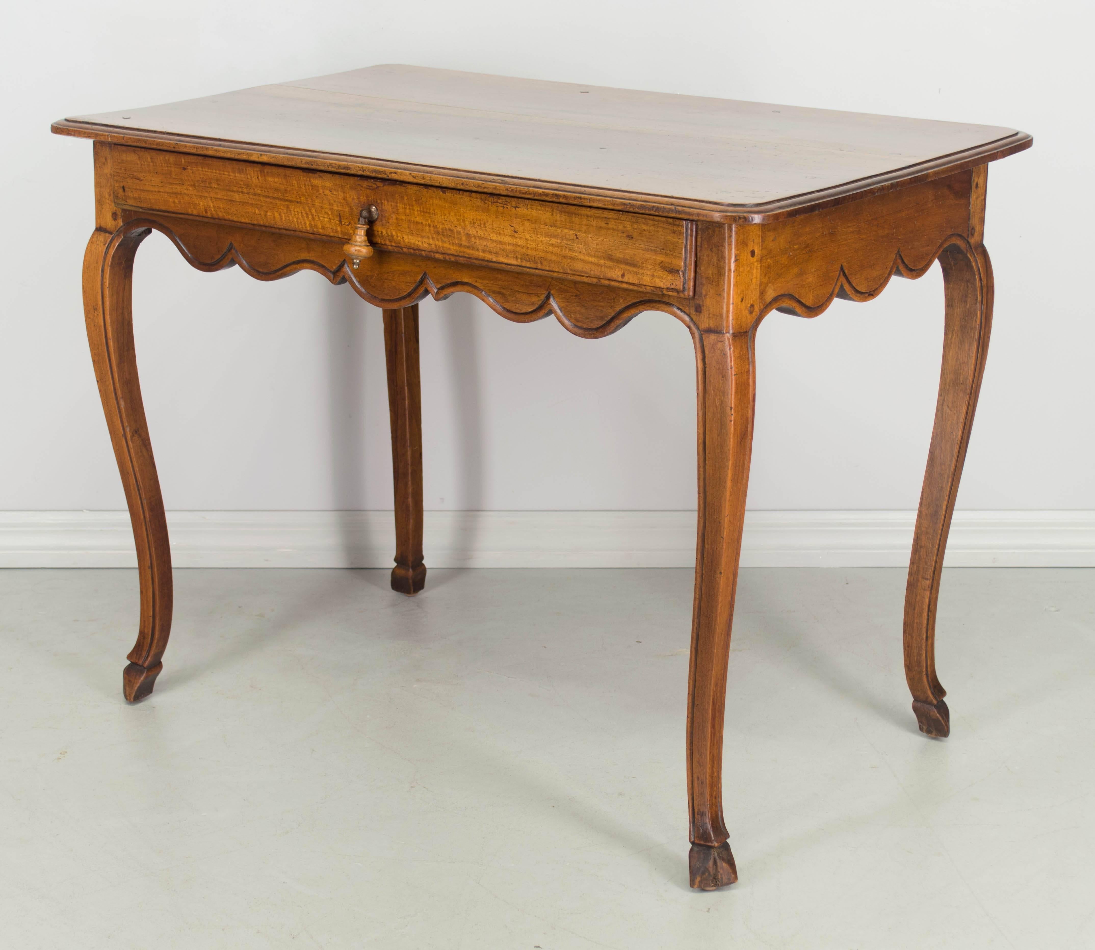18th Century Louis XV Side Table or Desk In Good Condition In Winter Park, FL