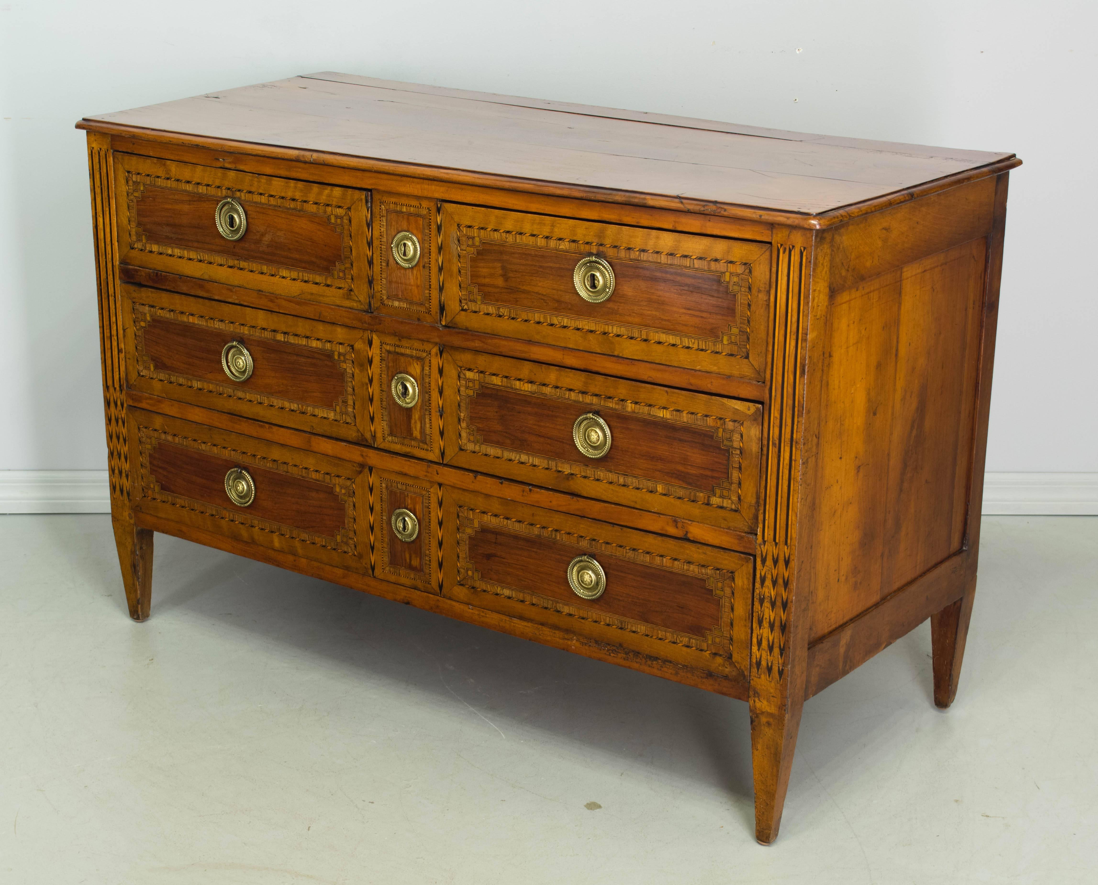 18th Century French Louis XVI Inlaid Commode In Good Condition In Winter Park, FL