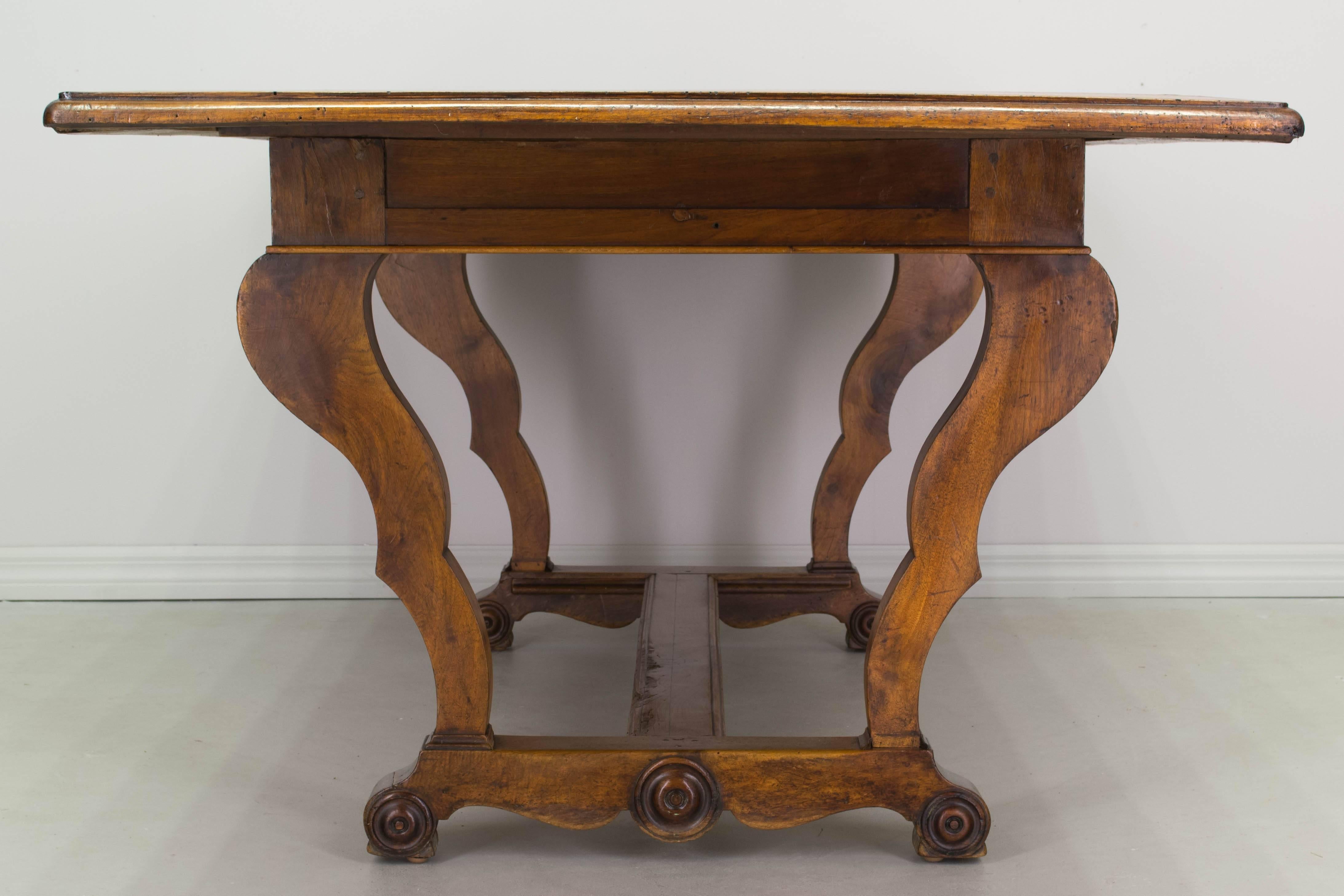 19th Century Country French Dining Table In Excellent Condition In Winter Park, FL