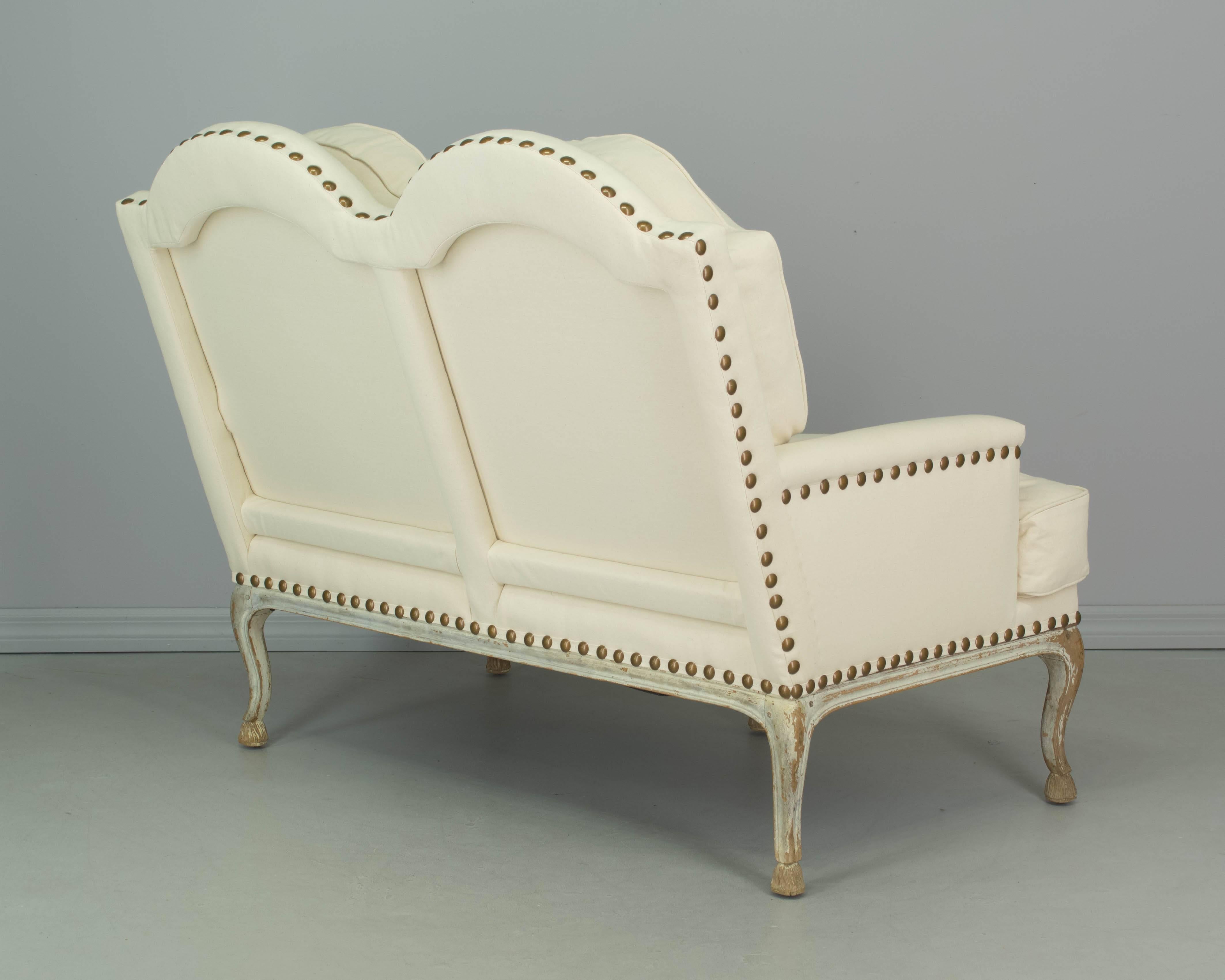 19th Century Louis XV Style French Settee In Excellent Condition In Winter Park, FL