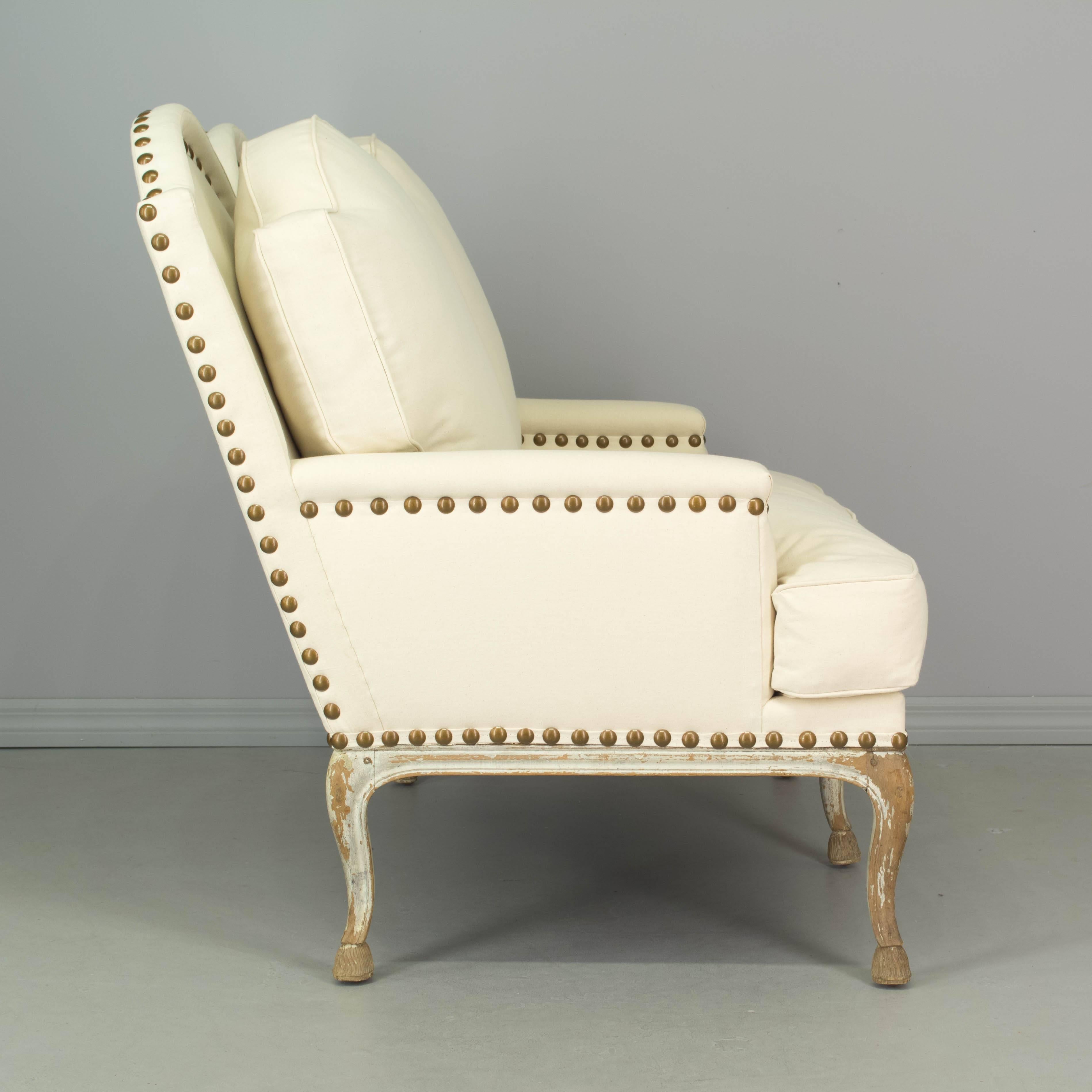 19th Century Louis XV Style French Settee 3