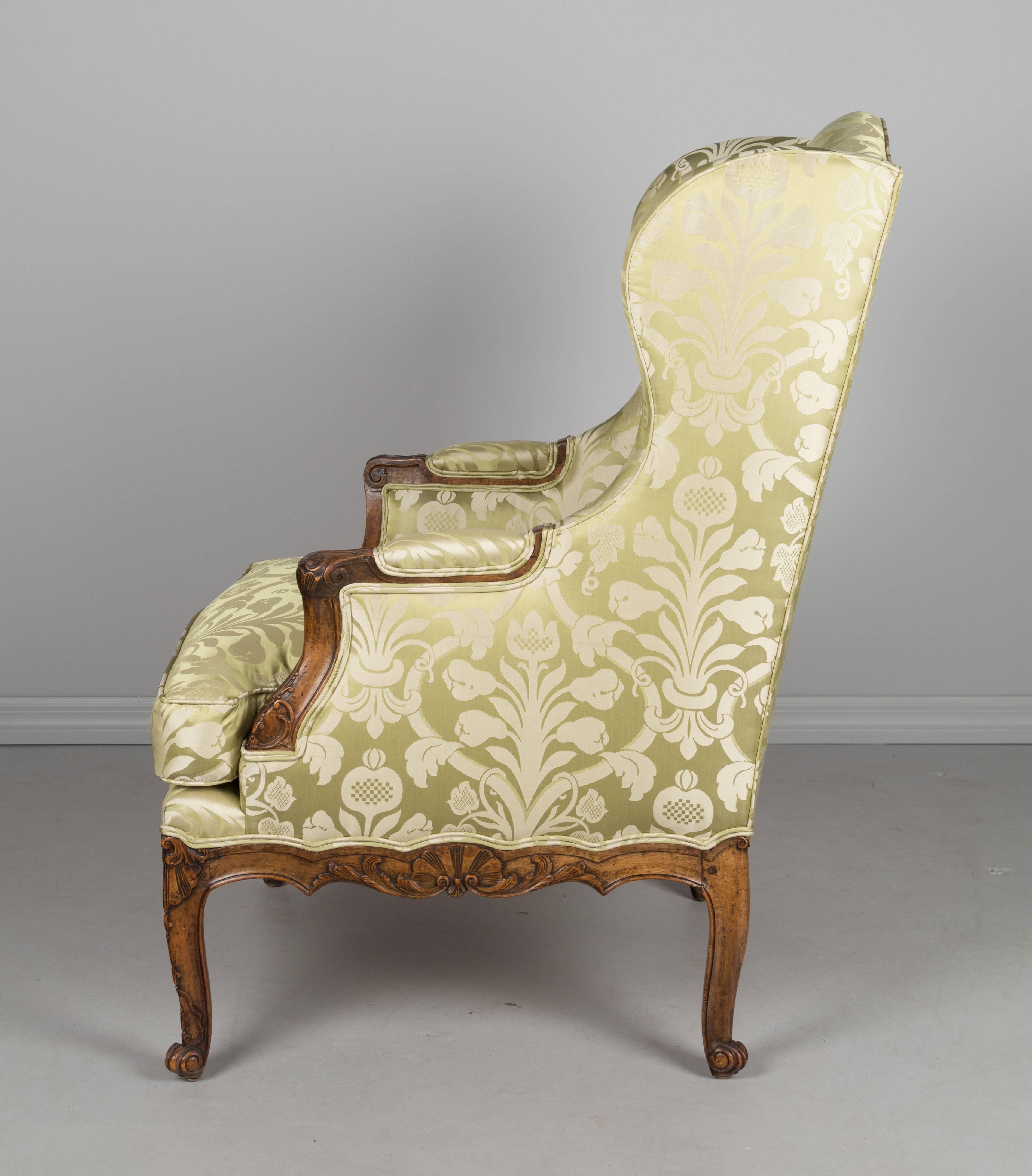 19th Century Louis XV Style French Bergere 2