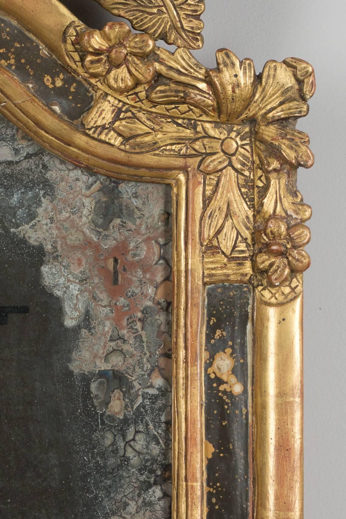 18th Century French Regence Gilt Mirror In Excellent Condition In Winter Park, FL