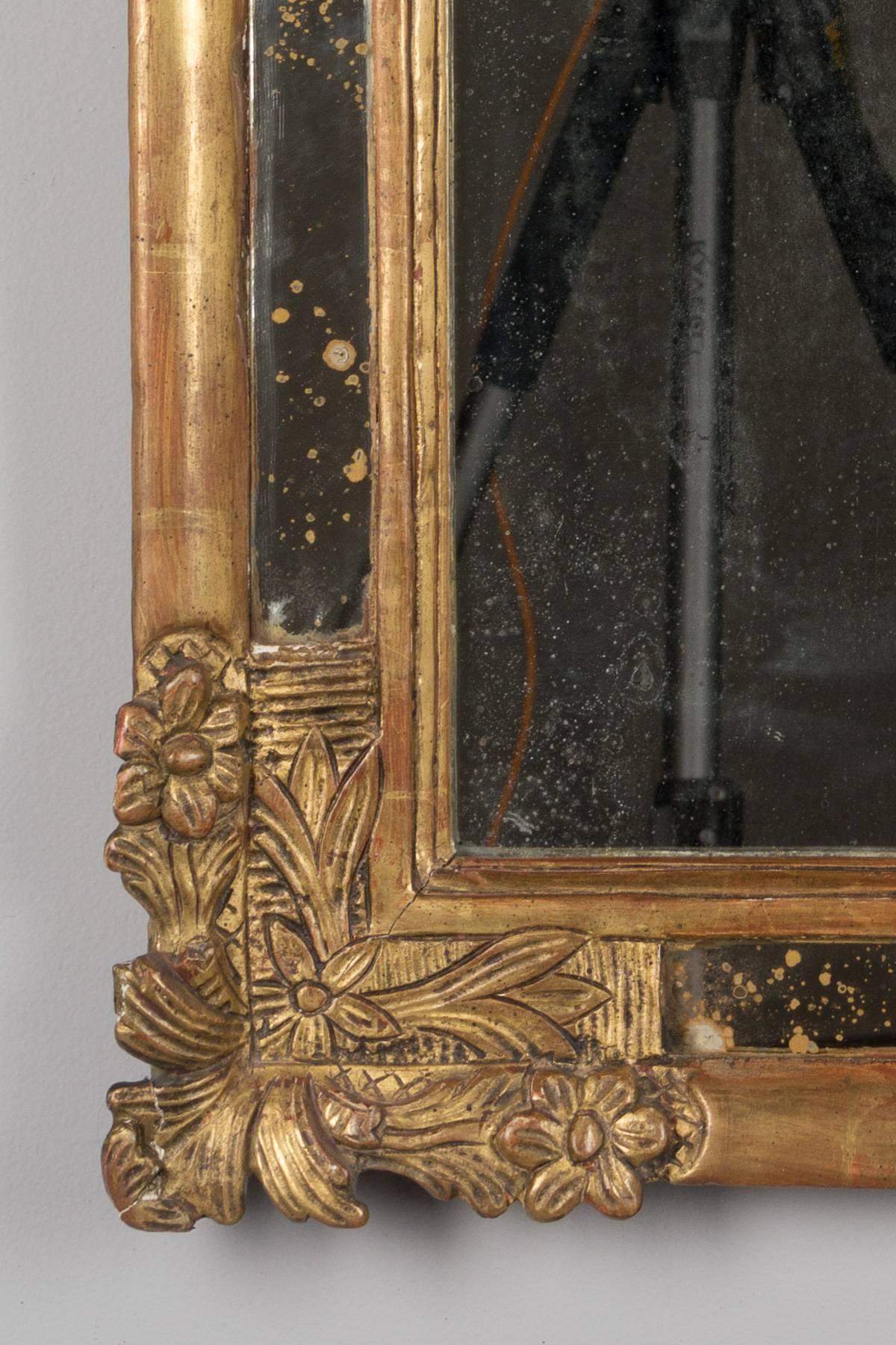 18th Century and Earlier 18th Century French Regence Gilt Mirror