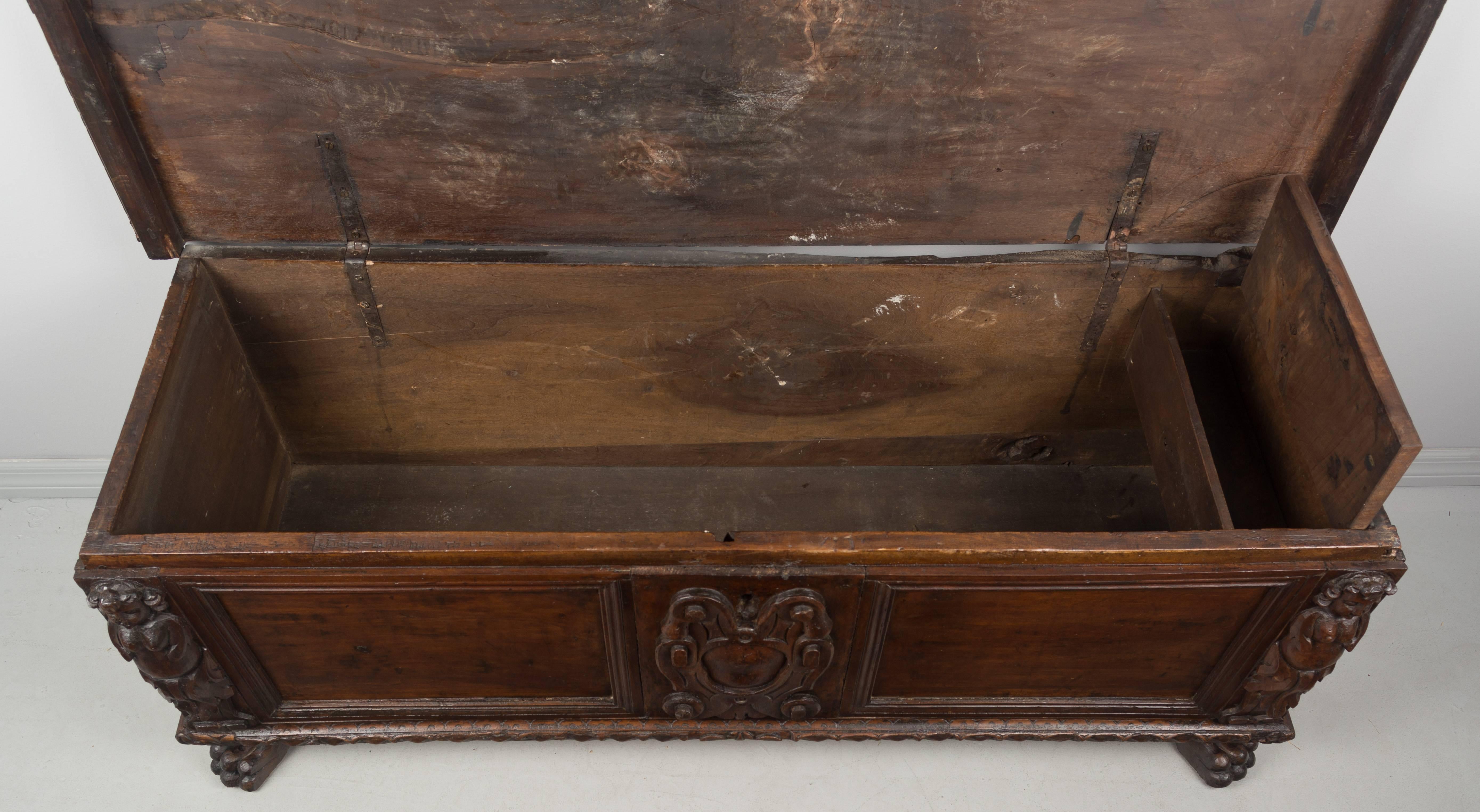 18th Century Italian Cassone or Chest In Excellent Condition In Winter Park, FL