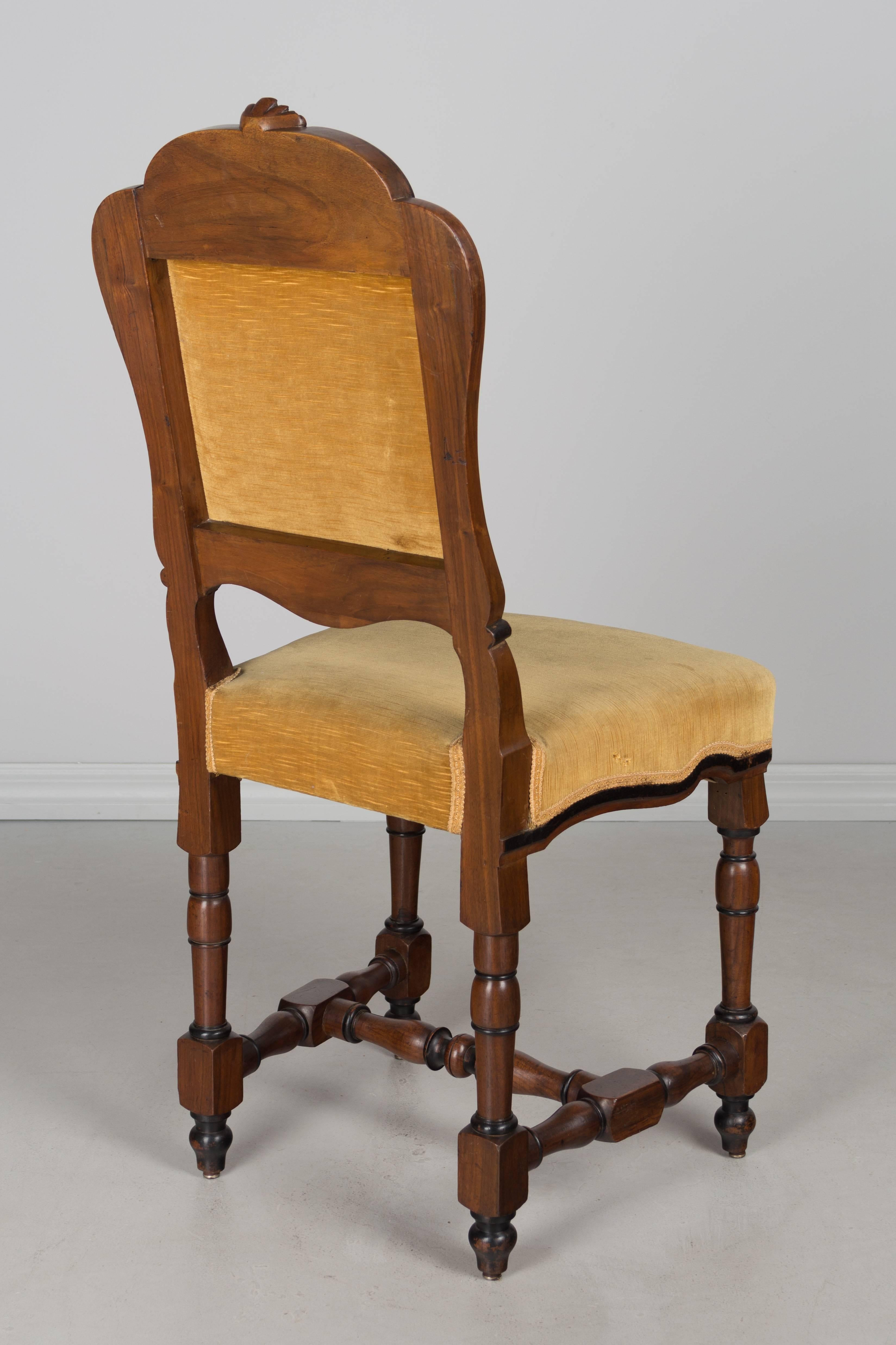 Walnut Set of 12, 19th Century Italian Dining Chairs