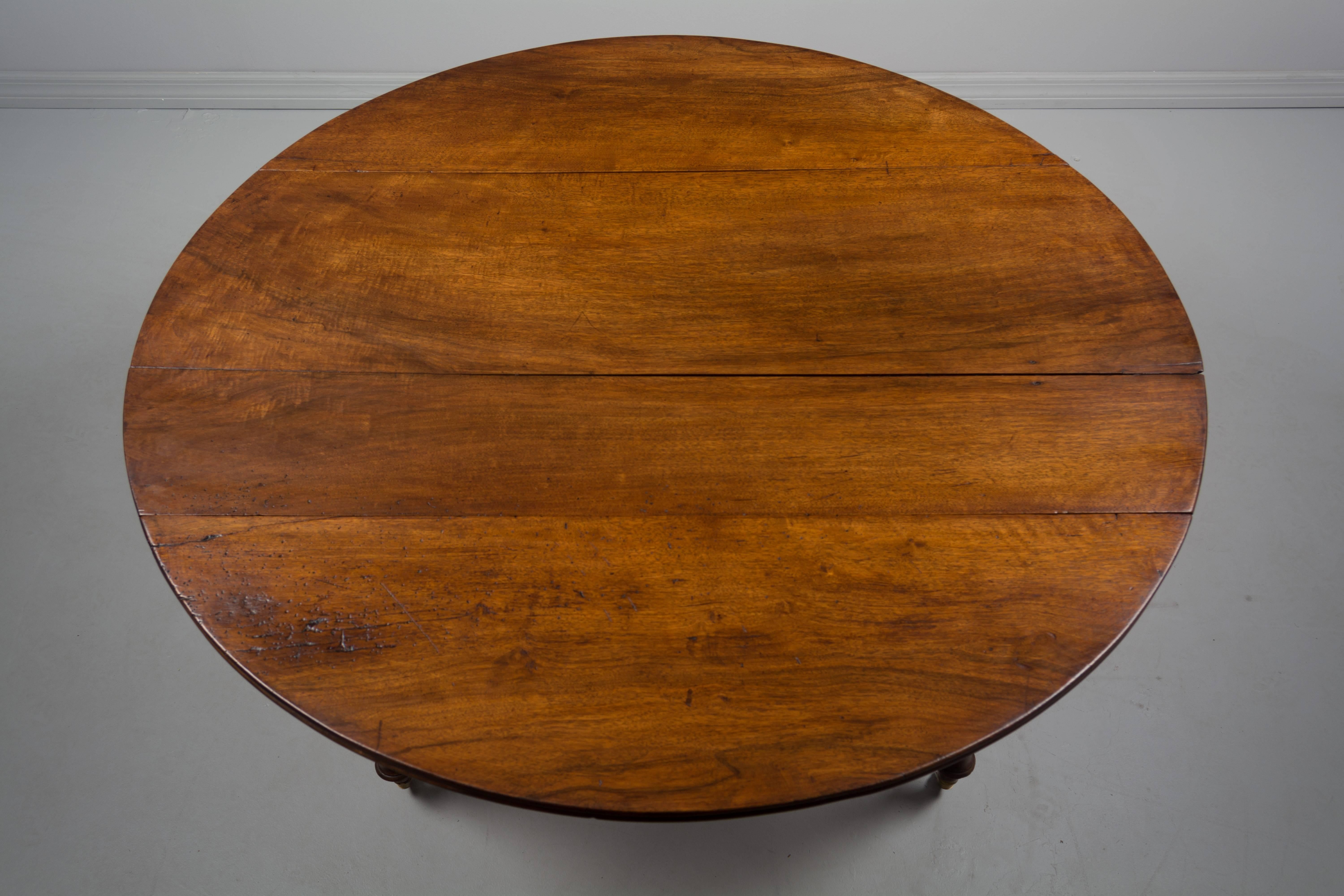 19th Century French Louis Philippe Drop-Leaf Table 6