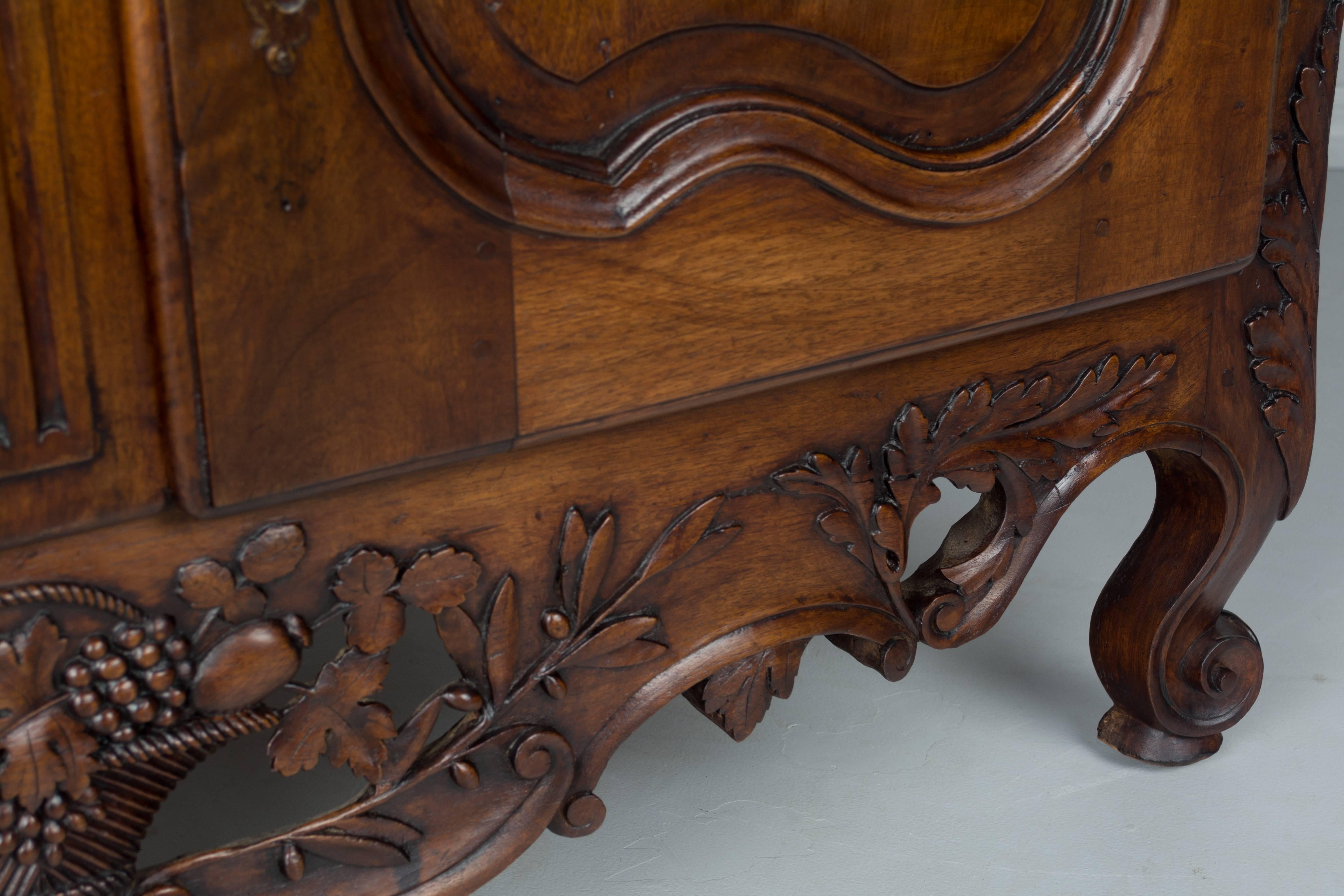 18th Century Louis XV Period Buffet or Sideboard 3