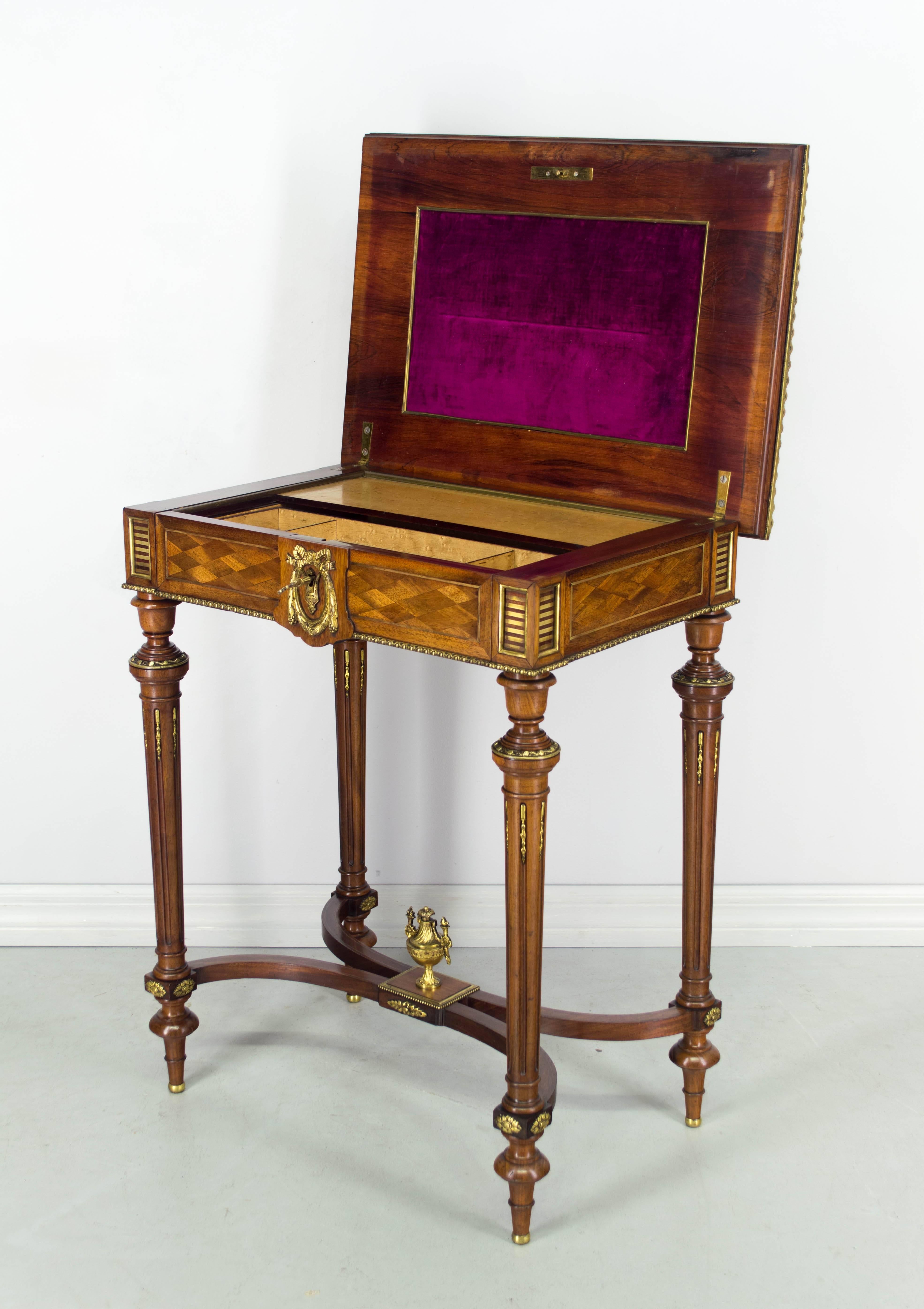 19th Century Napoleon III Travailleuse or Side Table In Excellent Condition In Winter Park, FL
