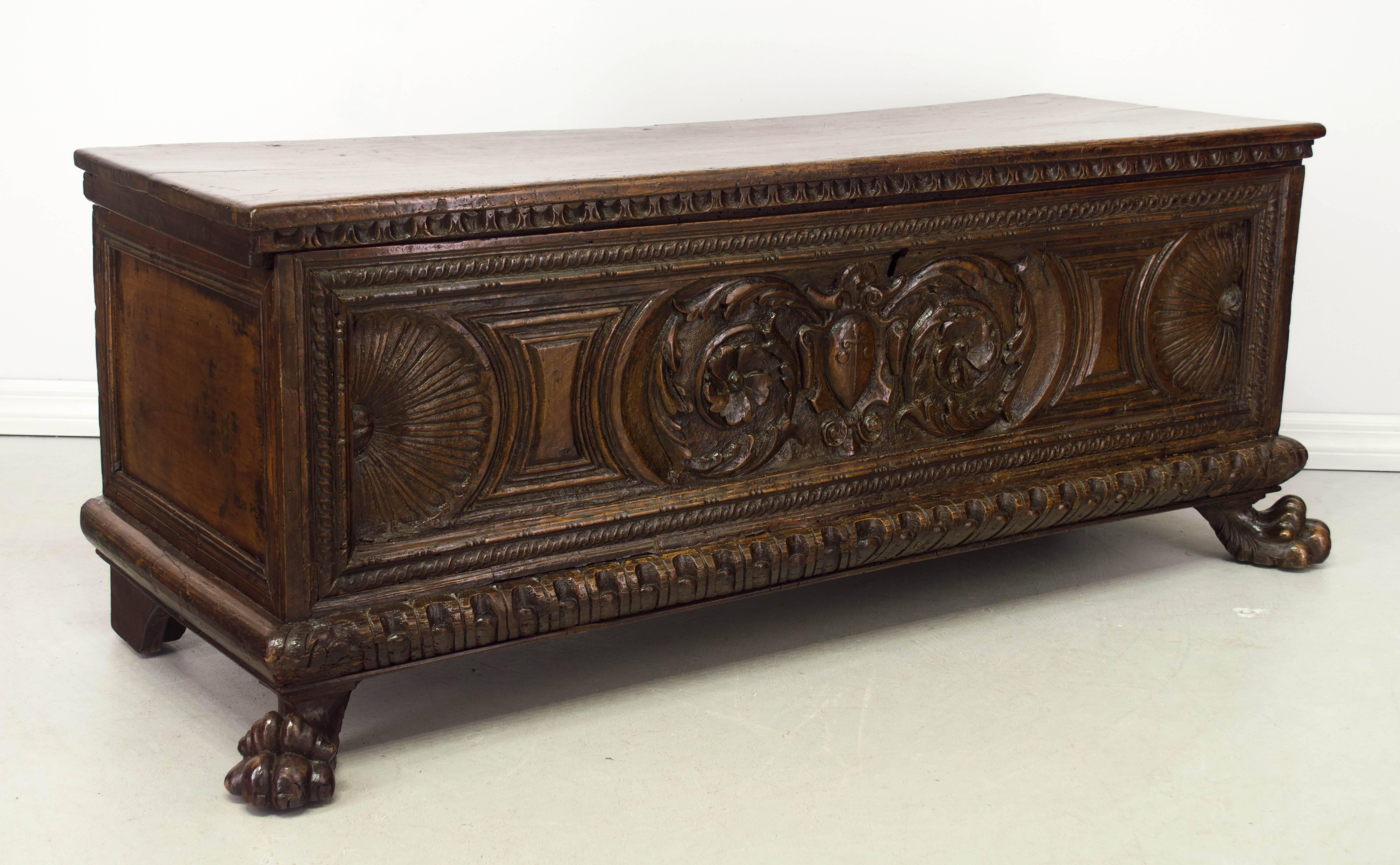 18th Century Italian Cassone or Chest In Excellent Condition In Winter Park, FL