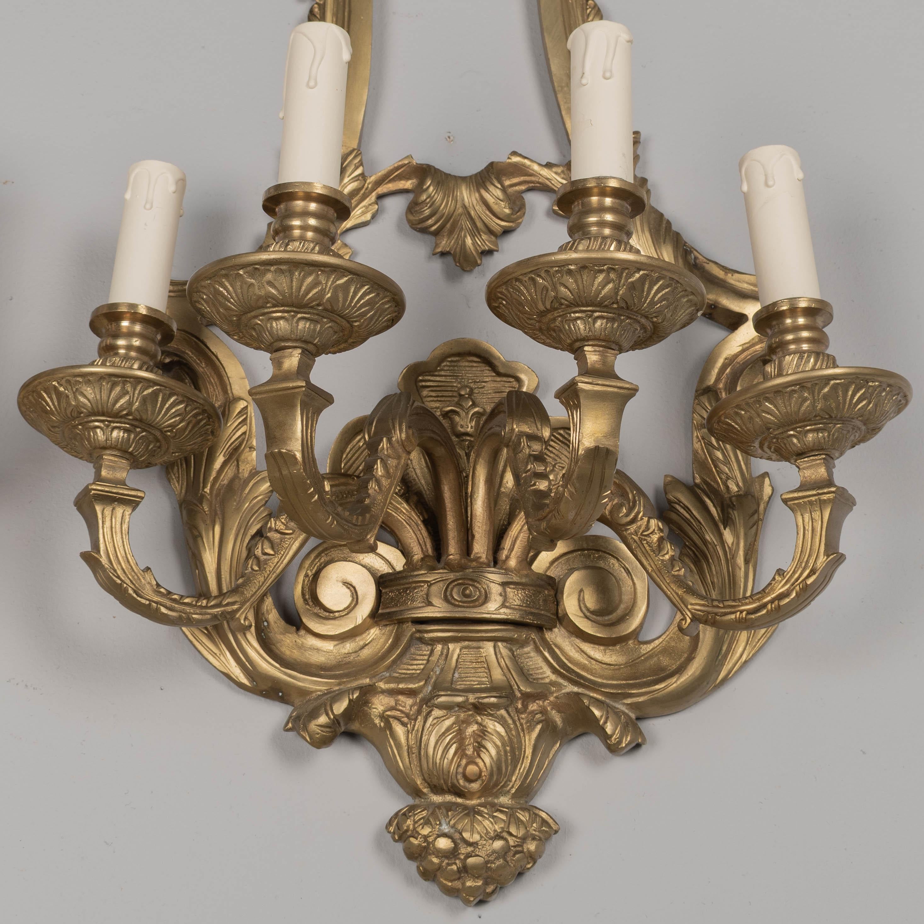 Pair of Italian Cast Bronze Wall Sconces For Sale 1