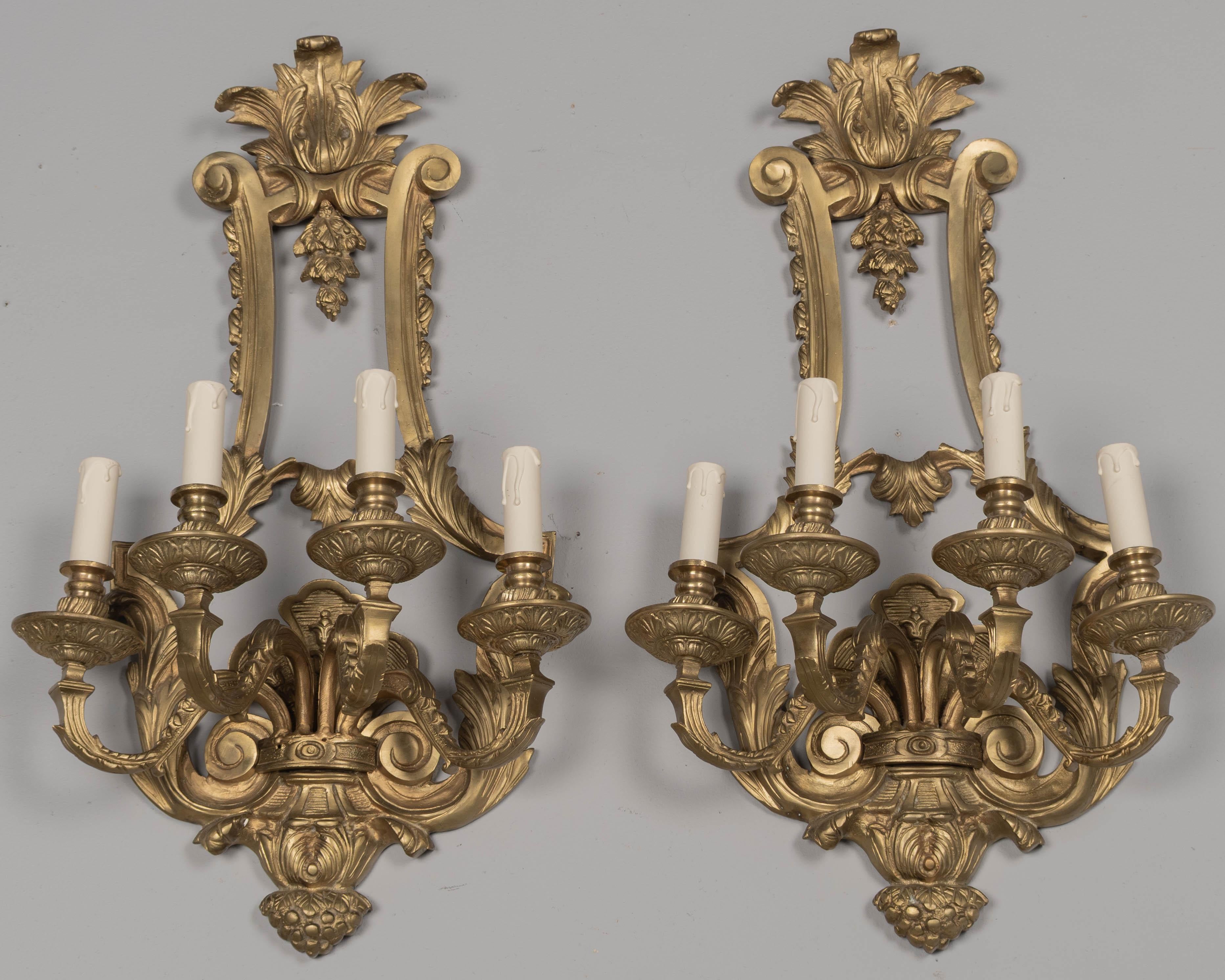 Renaissance Pair of Italian Cast Bronze Wall Sconces For Sale
