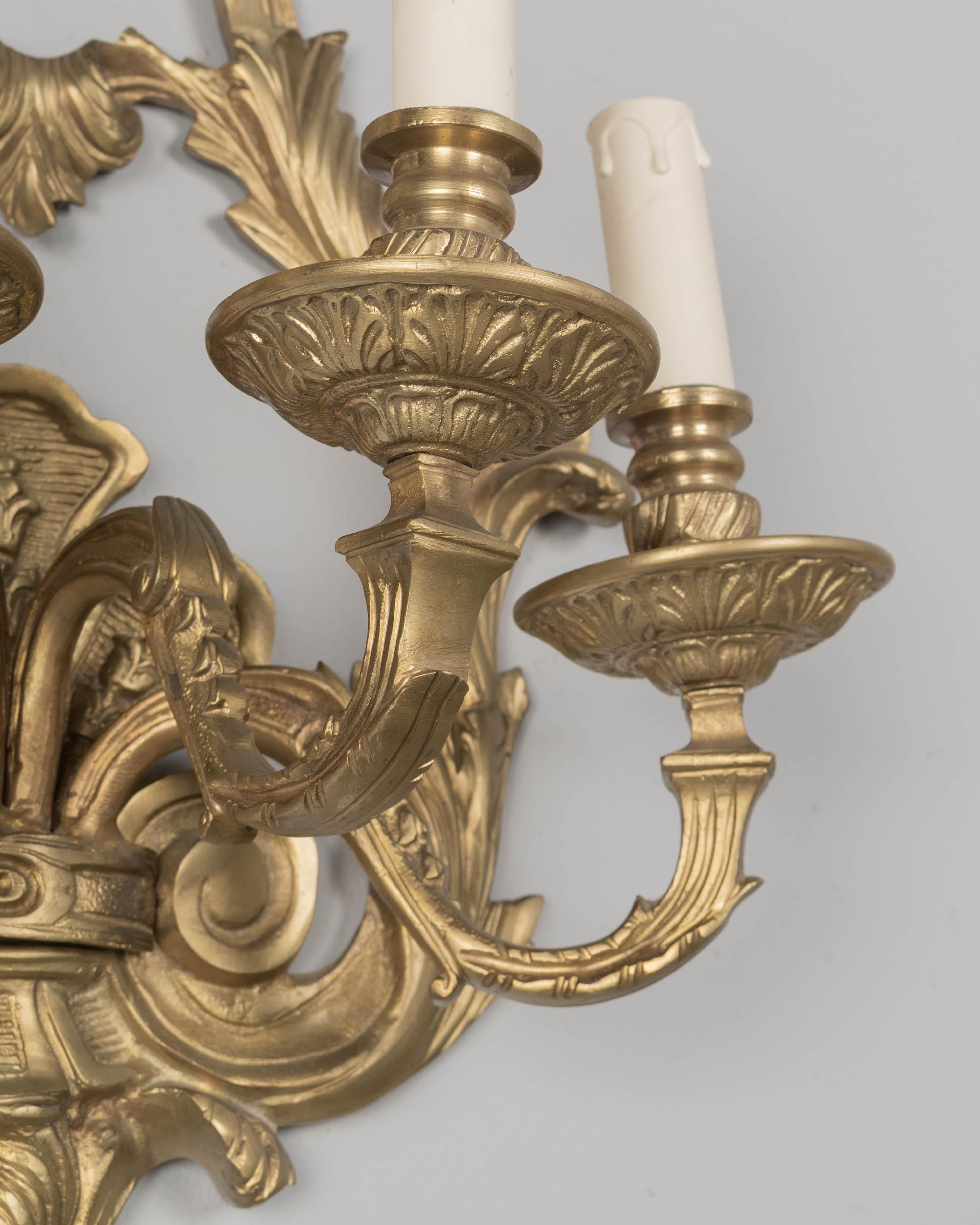 Pair of Italian Cast Bronze Wall Sconces For Sale 6