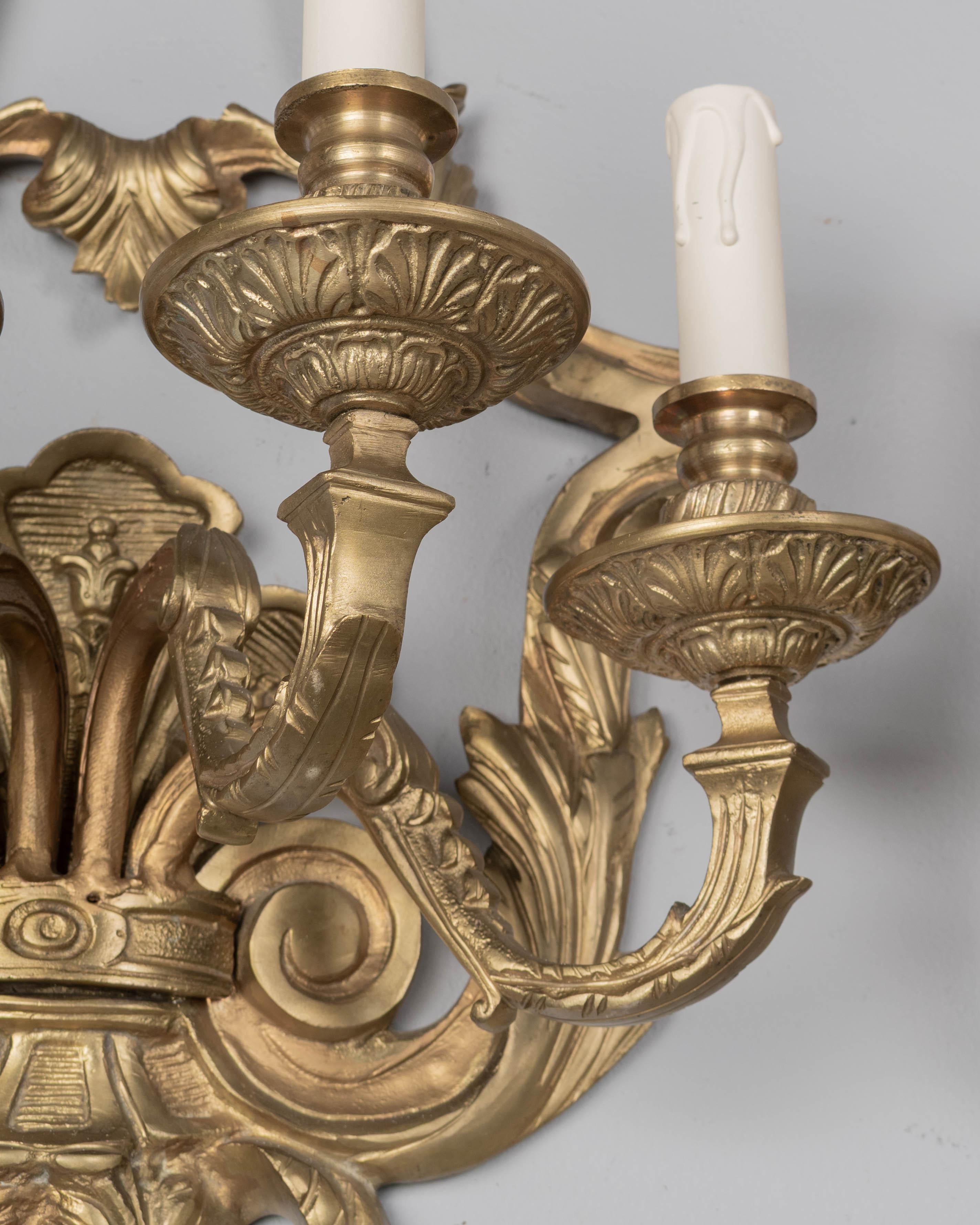 Pair of Italian Cast Bronze Wall Sconces For Sale 7