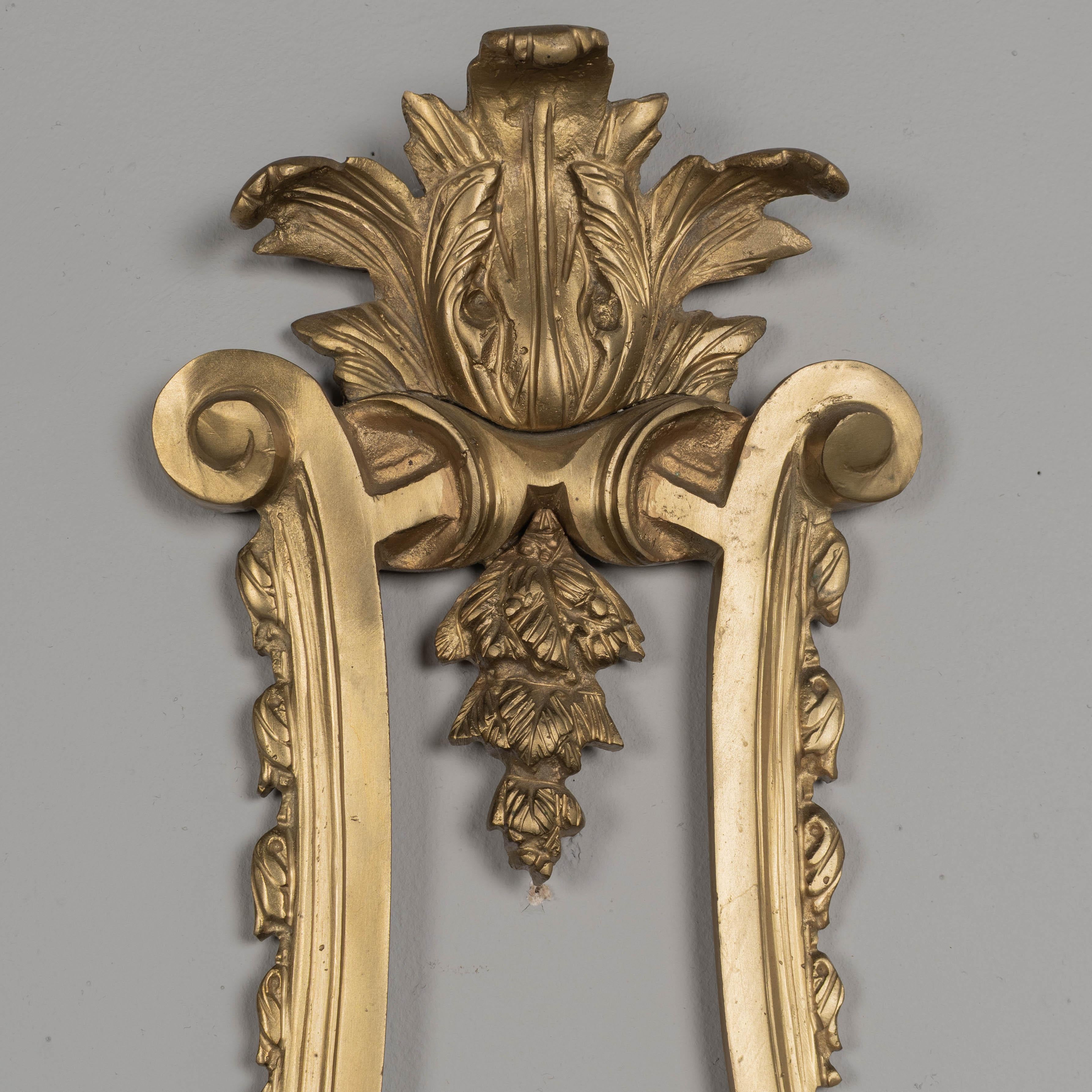 Pair of Italian Cast Bronze Wall Sconces For Sale 3