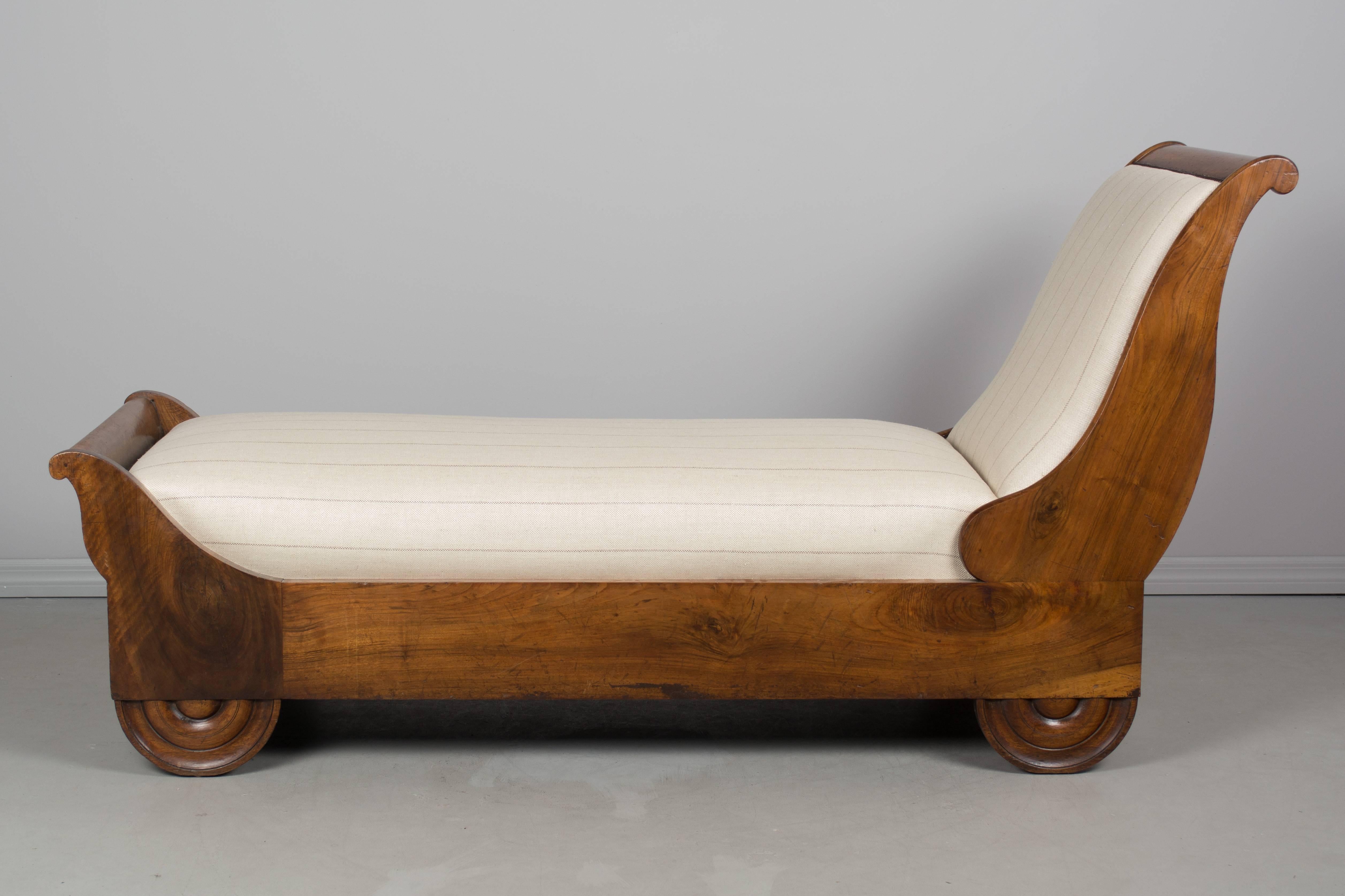 19th Century Louis Philippe Récamier or Daybed In Good Condition In Winter Park, FL
